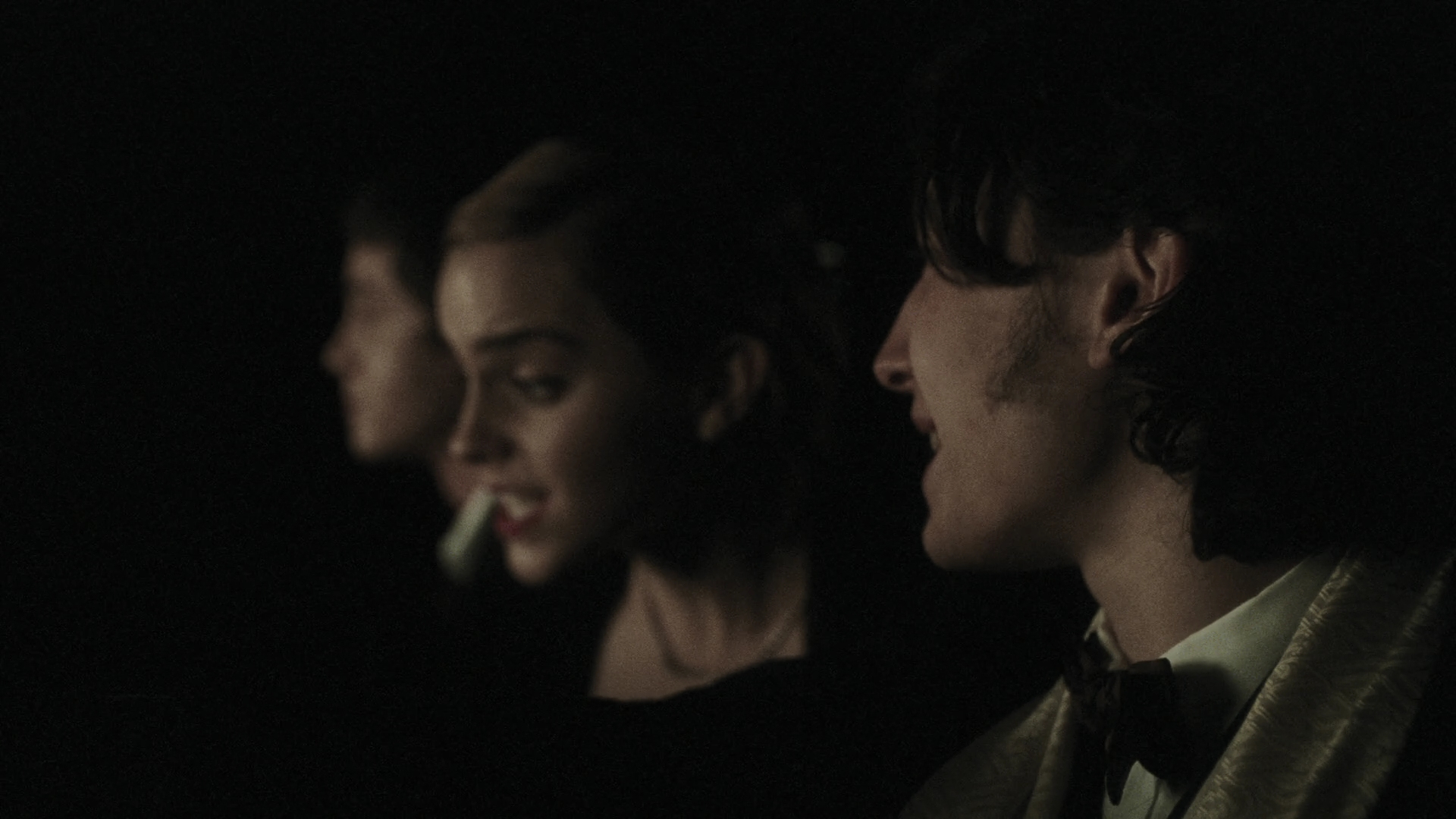 EmmaWatonFan-dot-nl_ThePerksOfBeingAWallflower1567.jpg EmmaWatonFan-dot-nl_ThePerksOfBeingAWallflower1567.jpg