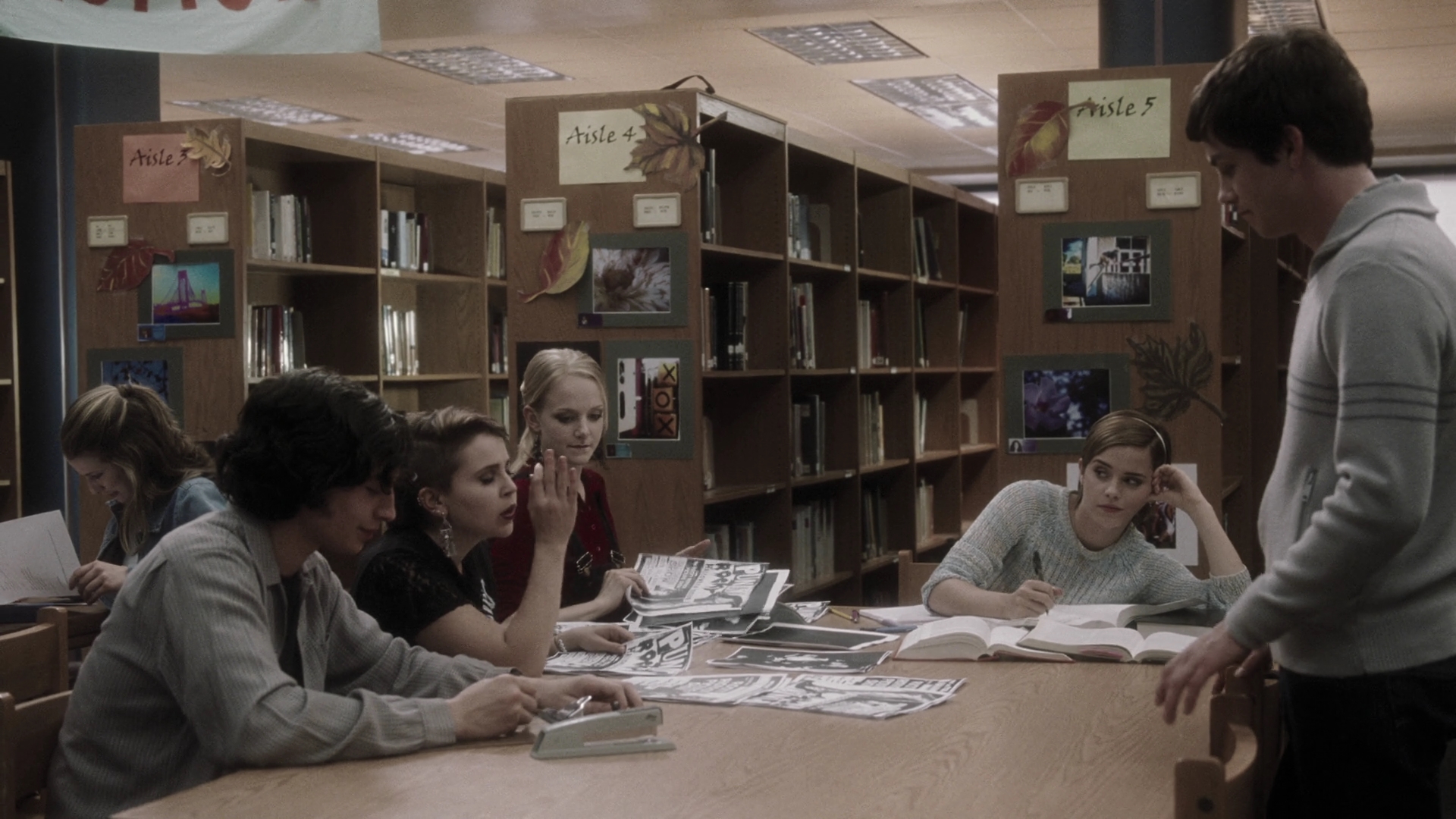 EmmaWatonFan-dot-nl_ThePerksOfBeingAWallflower1721.jpg EmmaWatonFan-dot-nl_ThePerksOfBeingAWallflower1721.jpg