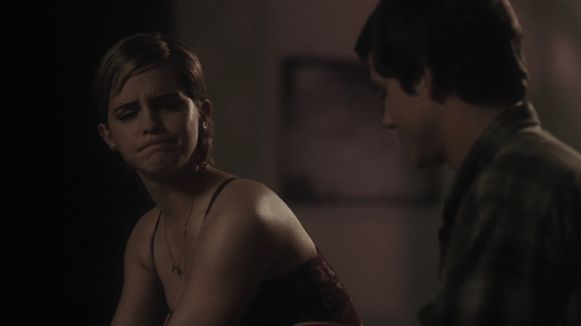 EmmaWatonFan-dot-nl_ThePerksOfBeingAWallflower1977.jpg
