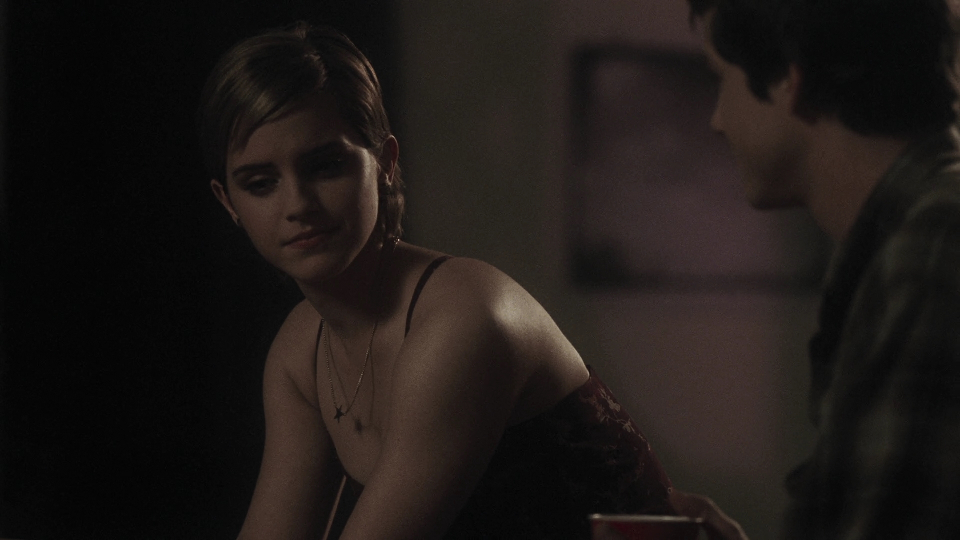 EmmaWatonFan-dot-nl_ThePerksOfBeingAWallflower1980.jpg EmmaWatonFan-dot-nl_ThePerksOfBeingAWallflower1980.jpg