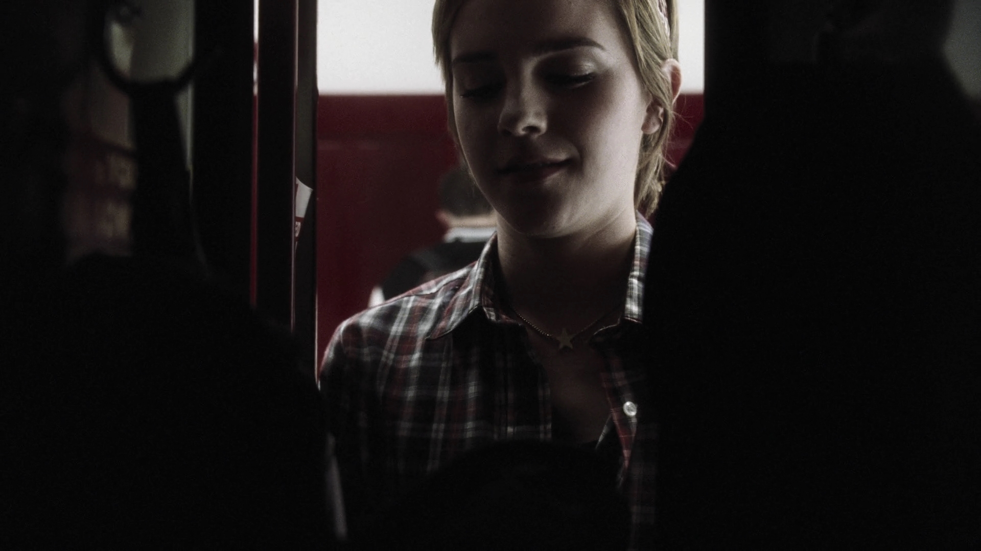 EmmaWatonFan-dot-nl_ThePerksOfBeingAWallflower2256.jpg EmmaWatonFan-dot-nl_ThePerksOfBeingAWallflower2256.jpg