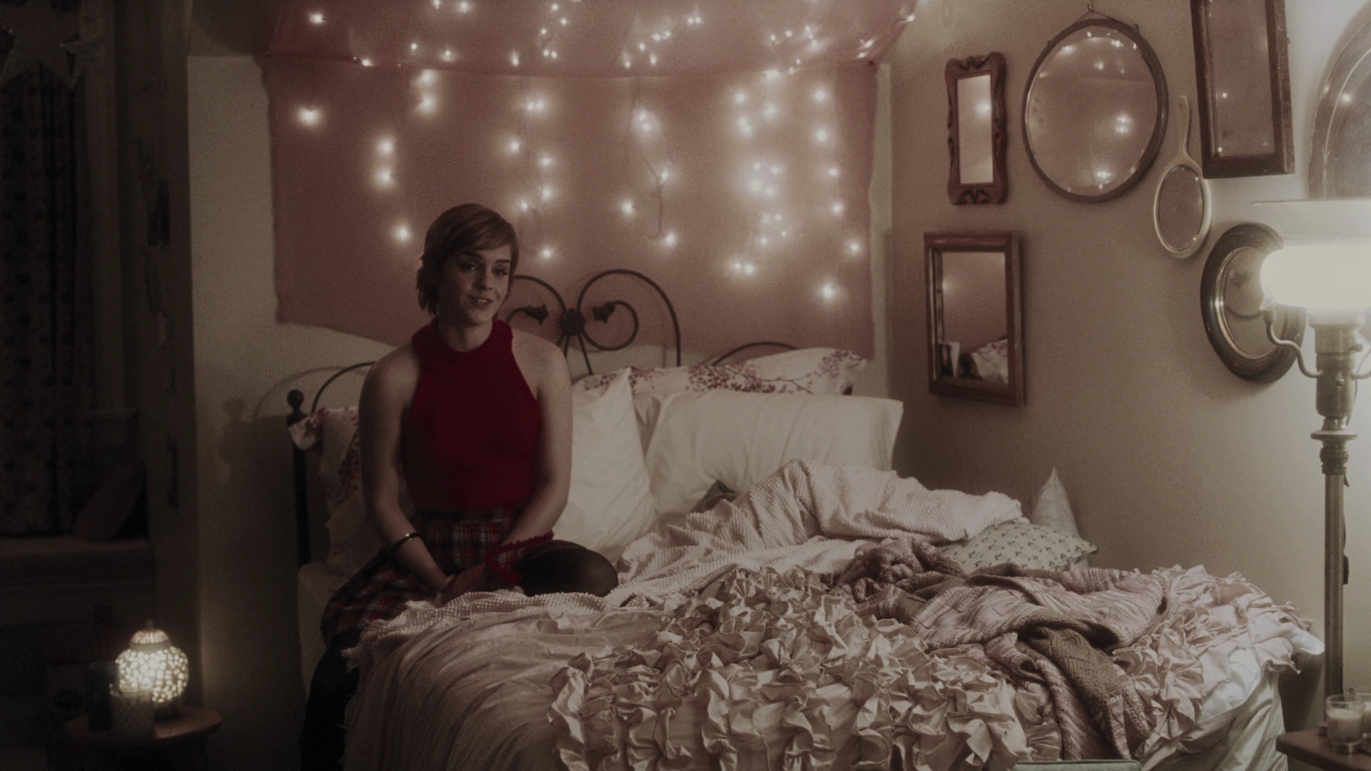 EmmaWatonFan-dot-nl_ThePerksOfBeingAWallflower2592.jpg EmmaWatonFan-dot-nl_ThePerksOfBeingAWallflower2592.jpg
