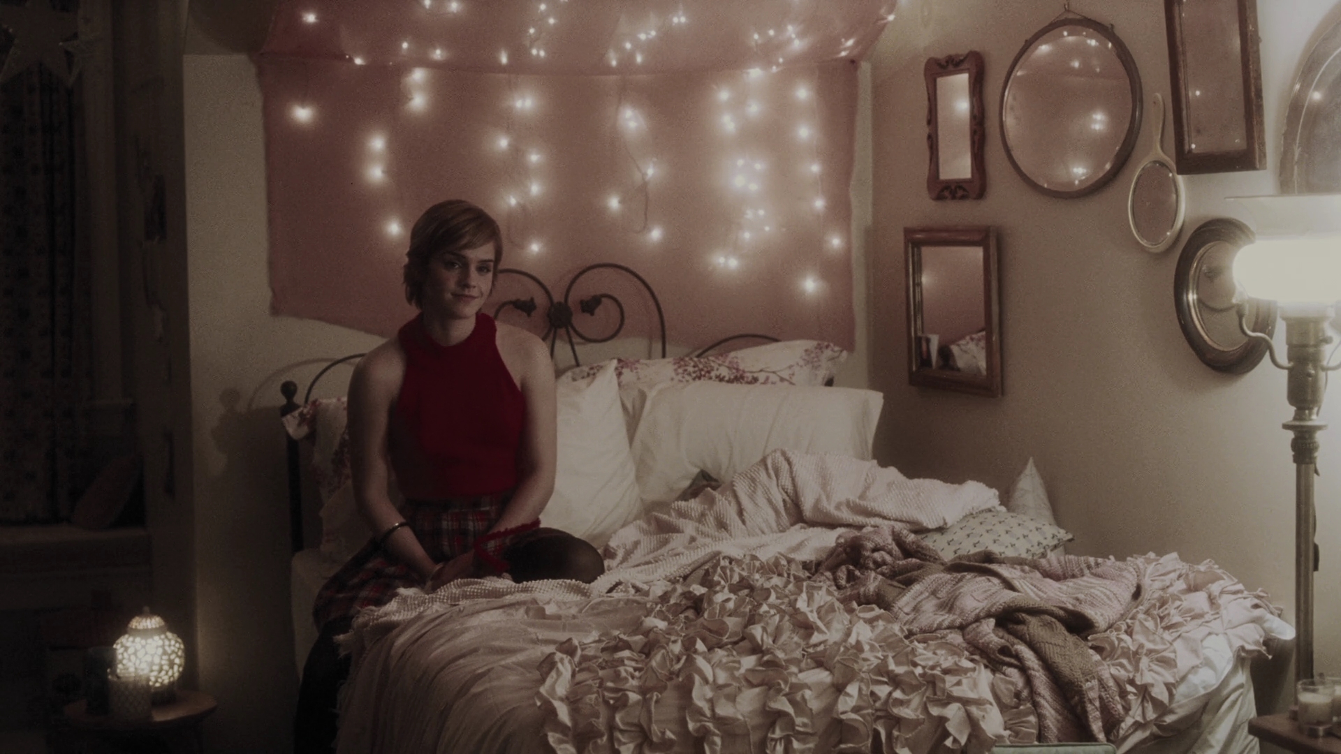 EmmaWatonFan-dot-nl_ThePerksOfBeingAWallflower2593.jpg EmmaWatonFan-dot-nl_ThePerksOfBeingAWallflower2593.jpg