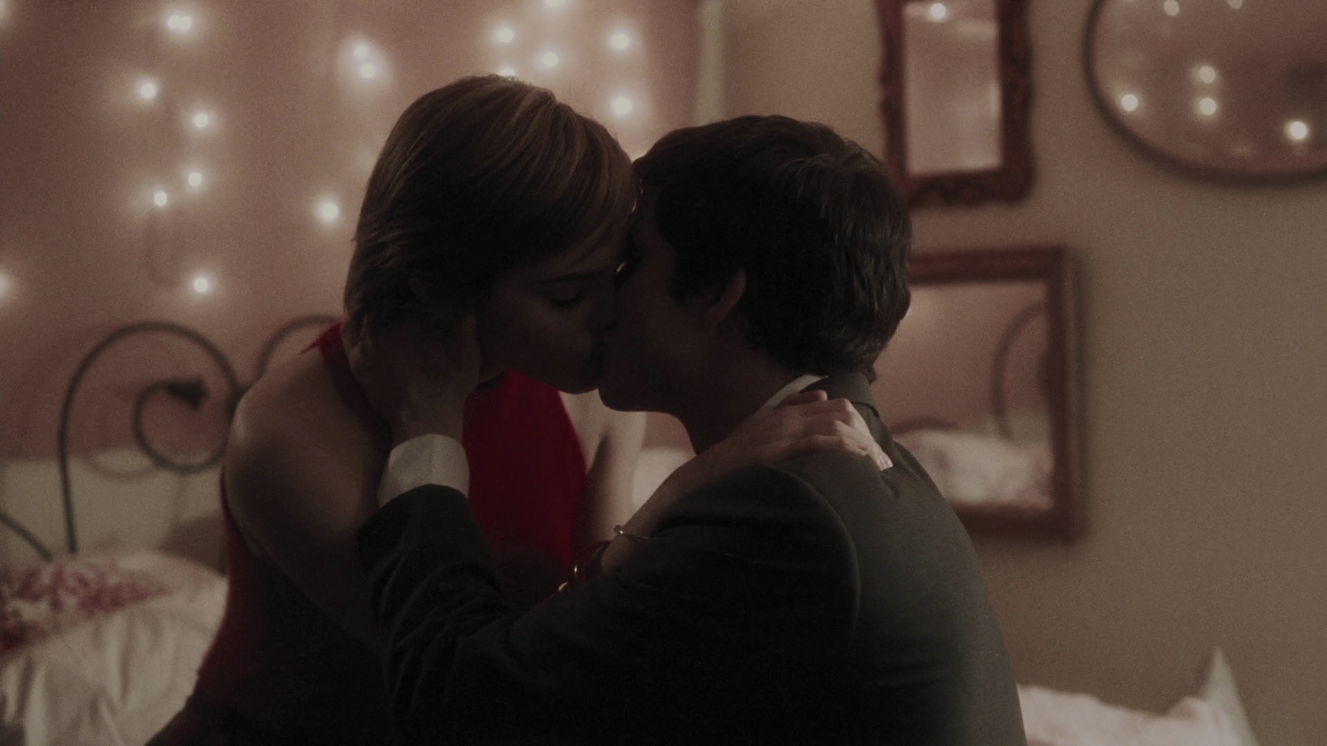 EmmaWatonFan-dot-nl_ThePerksOfBeingAWallflower2722.jpg EmmaWatonFan-dot-nl_ThePerksOfBeingAWallflower2722.jpg