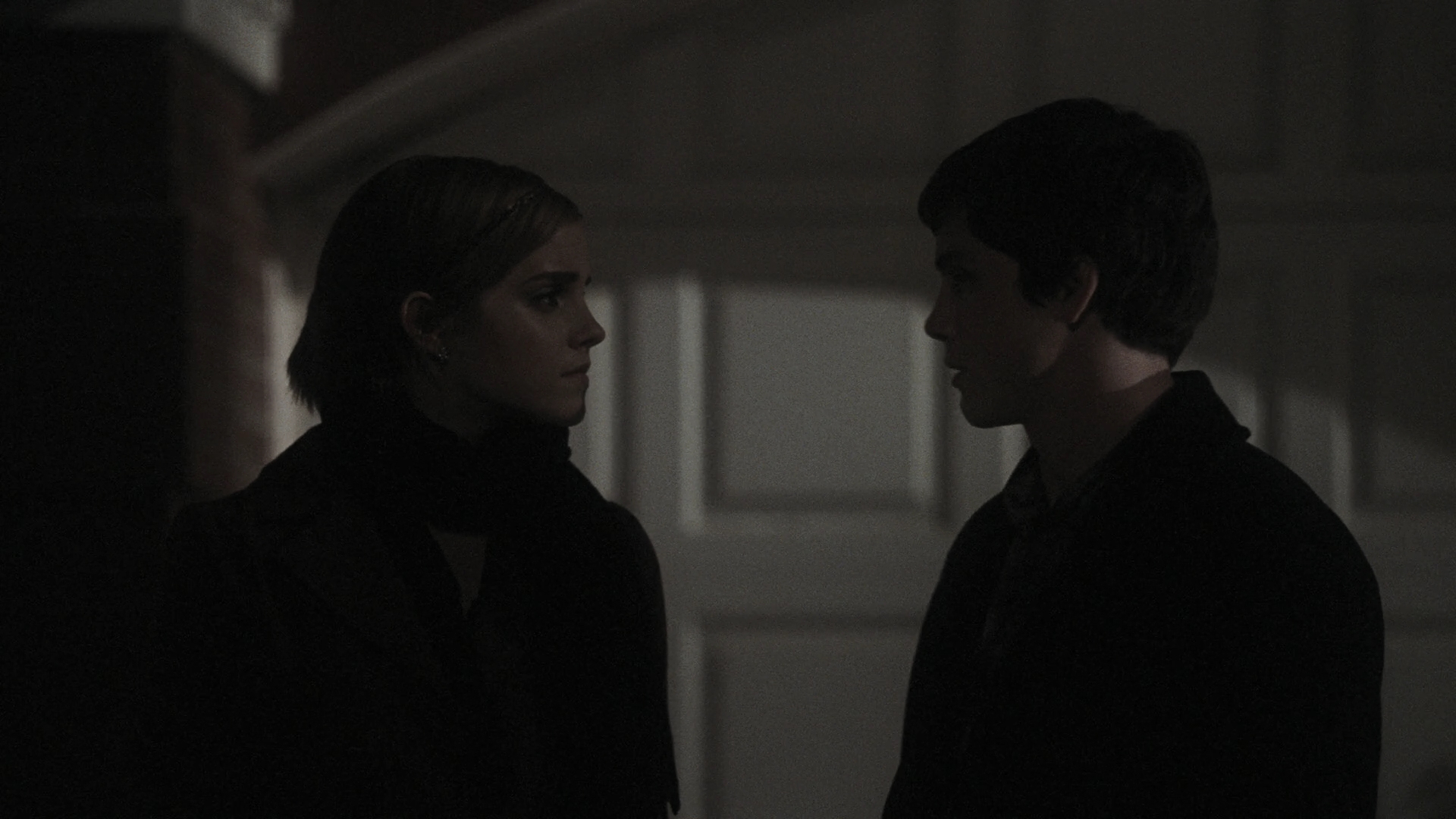 EmmaWatonFan-dot-nl_ThePerksOfBeingAWallflower3006.jpg