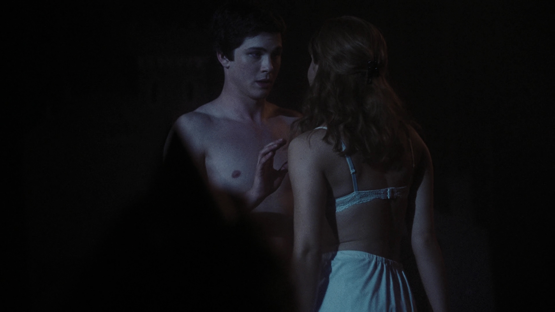 EmmaWatonFan-dot-nl_ThePerksOfBeingAWallflower3282.jpg