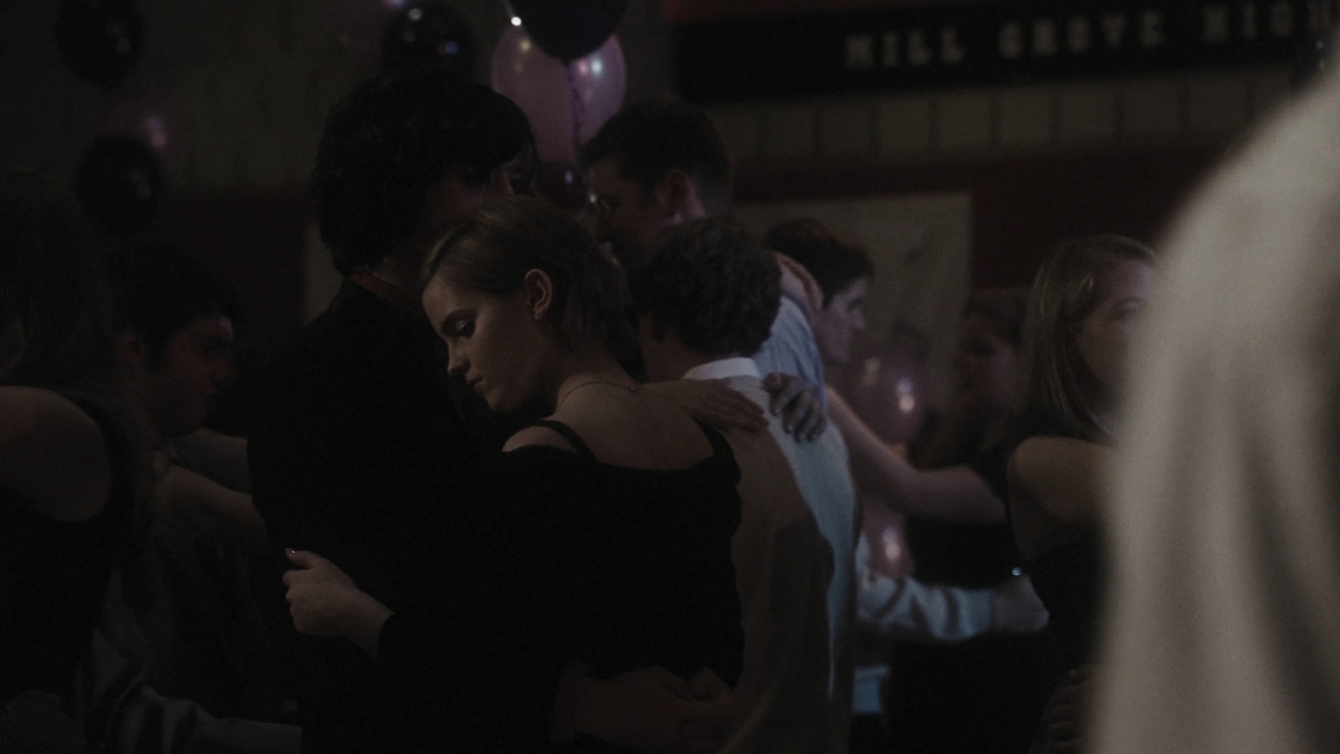 EmmaWatonFan-dot-nl_ThePerksOfBeingAWallflower3398.jpg EmmaWatonFan-dot-nl_ThePerksOfBeingAWallflower3398.jpg