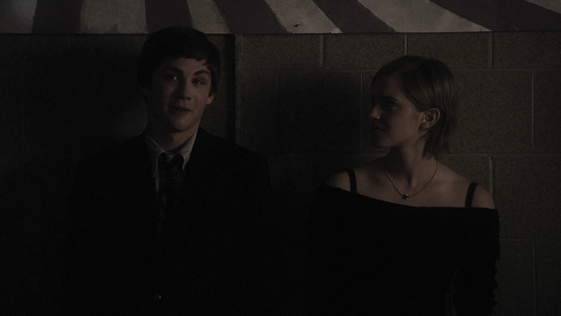 EmmaWatonFan-dot-nl_ThePerksOfBeingAWallflower3441.jpg EmmaWatonFan-dot-nl_ThePerksOfBeingAWallflower3441.jpg