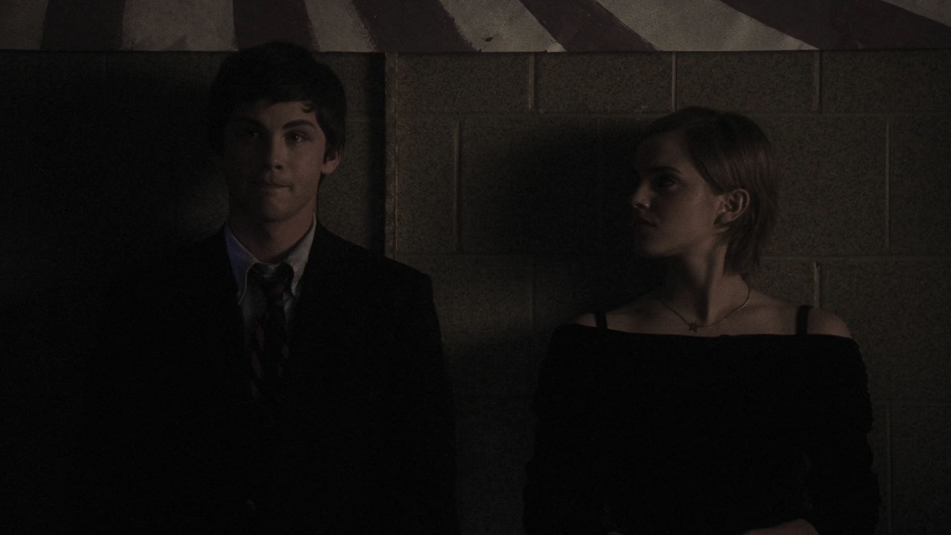 EmmaWatonFan-dot-nl_ThePerksOfBeingAWallflower3450.jpg