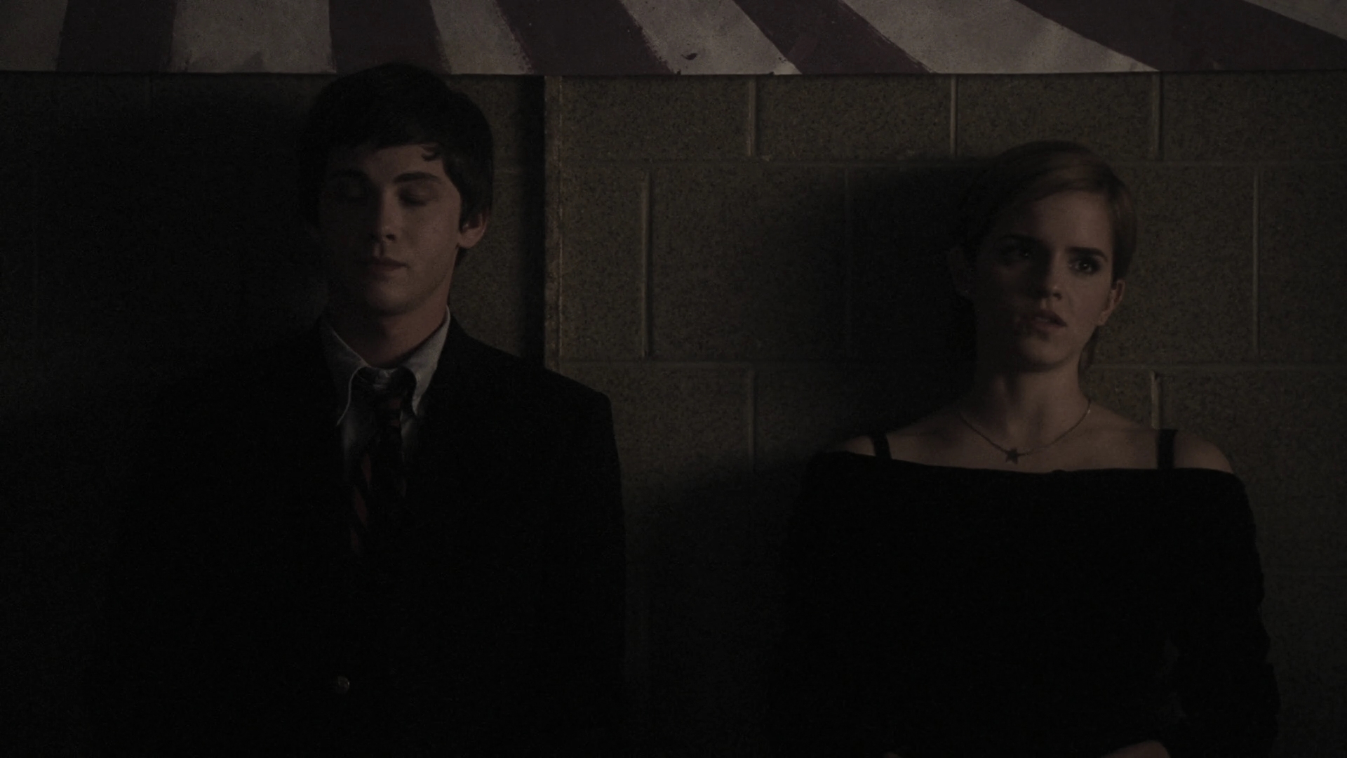 EmmaWatonFan-dot-nl_ThePerksOfBeingAWallflower3454.jpg EmmaWatonFan-dot-nl_ThePerksOfBeingAWallflower3454.jpg