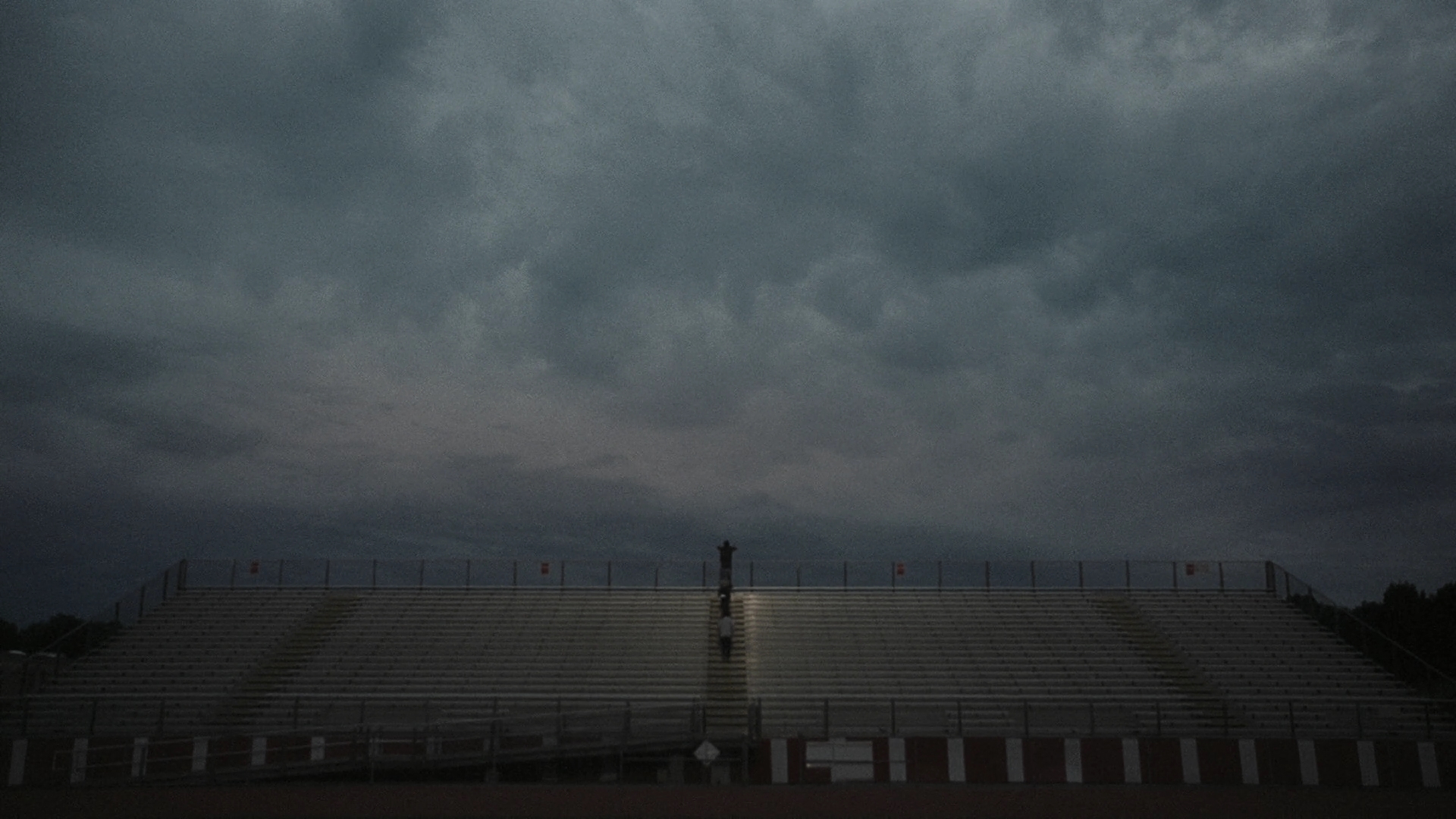 EmmaWatonFan-dot-nl_ThePerksOfBeingAWallflower4755.jpg EmmaWatonFan-dot-nl_ThePerksOfBeingAWallflower4755.jpg