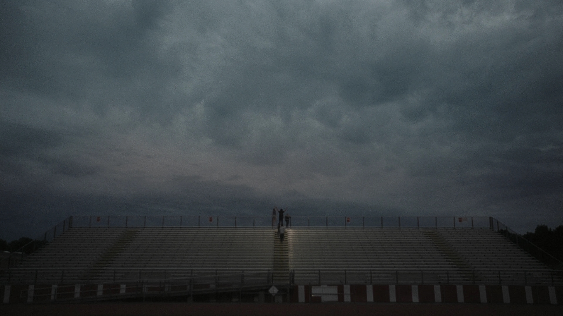 EmmaWatonFan-dot-nl_ThePerksOfBeingAWallflower4757.jpg