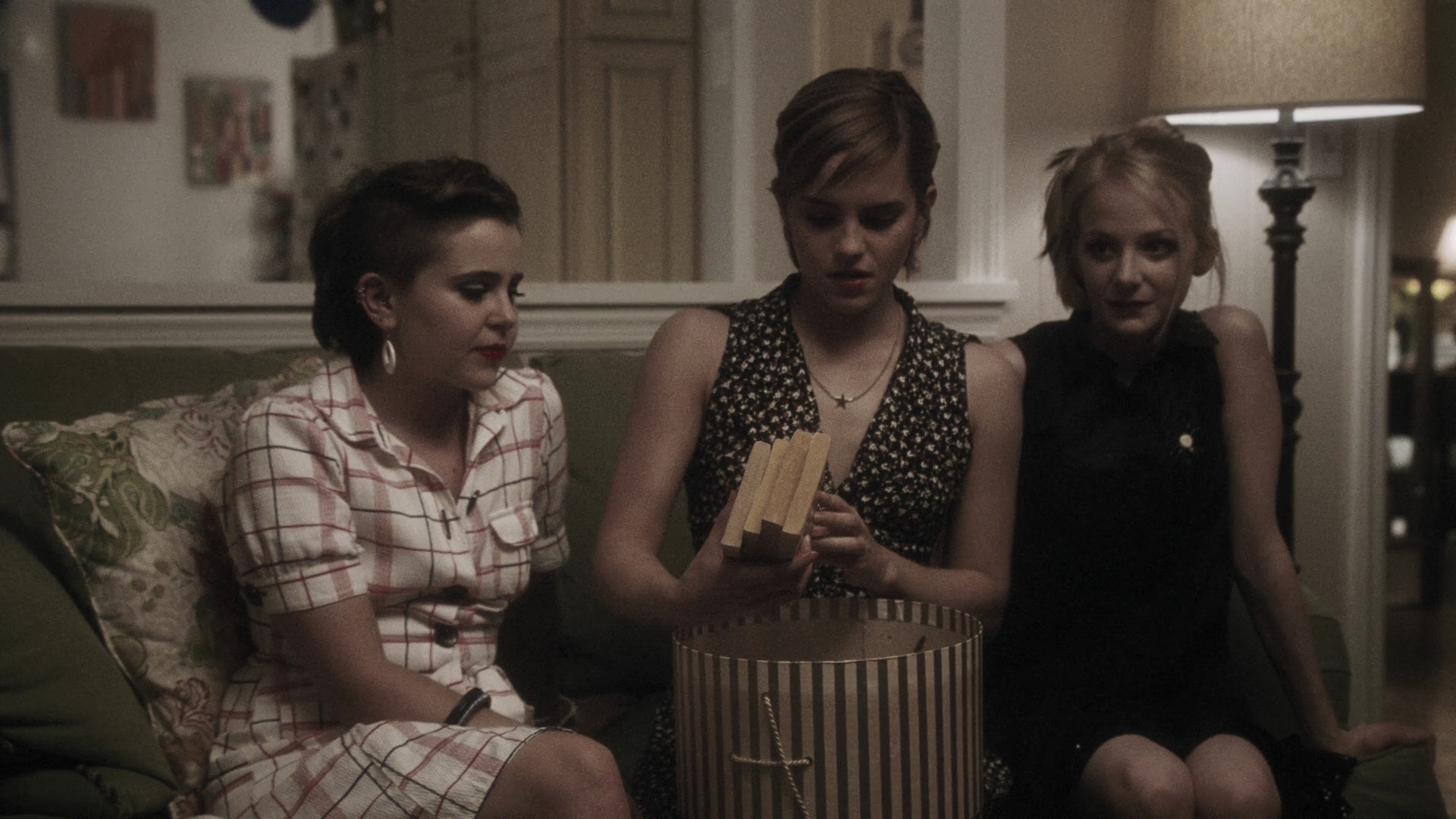 EmmaWatonFan-dot-nl_ThePerksOfBeingAWallflower4847.jpg
