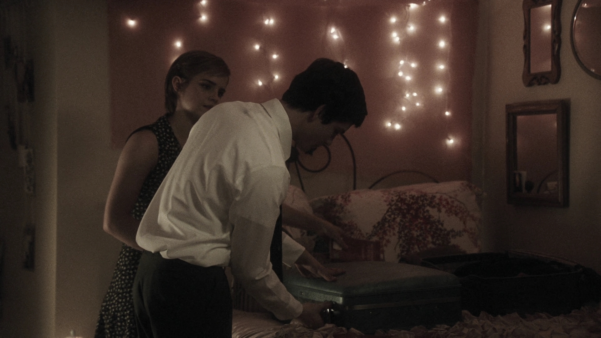 EmmaWatonFan-dot-nl_ThePerksOfBeingAWallflower4860.jpg EmmaWatonFan-dot-nl_ThePerksOfBeingAWallflower4860.jpg