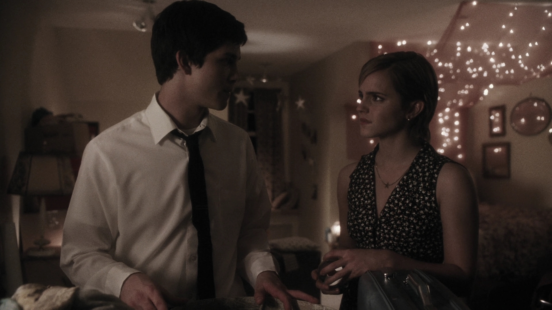 EmmaWatonFan-dot-nl_ThePerksOfBeingAWallflower4933.jpg EmmaWatonFan-dot-nl_ThePerksOfBeingAWallflower4933.jpg