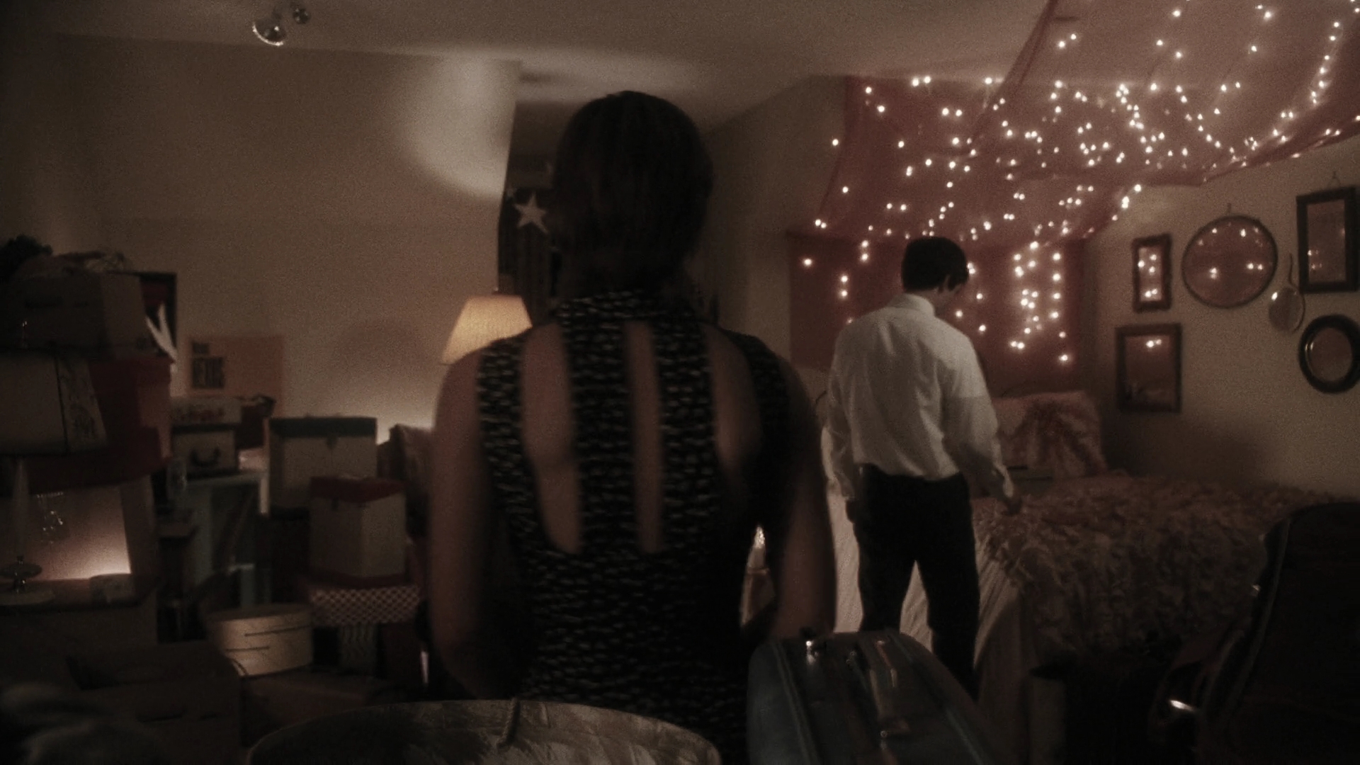 EmmaWatonFan-dot-nl_ThePerksOfBeingAWallflower4939.jpg