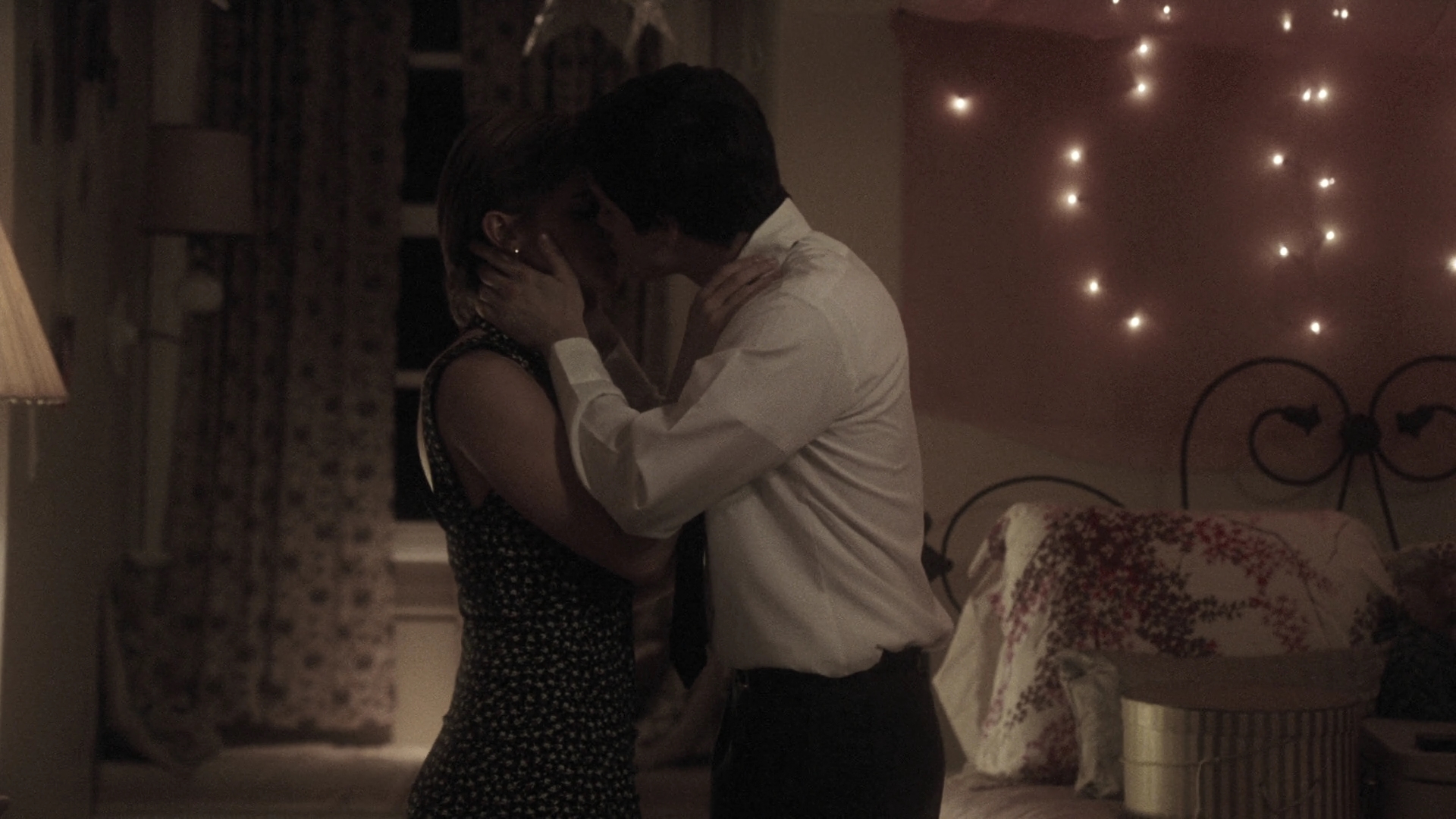 EmmaWatonFan-dot-nl_ThePerksOfBeingAWallflower5019.jpg EmmaWatonFan-dot-nl_ThePerksOfBeingAWallflower5019.jpg