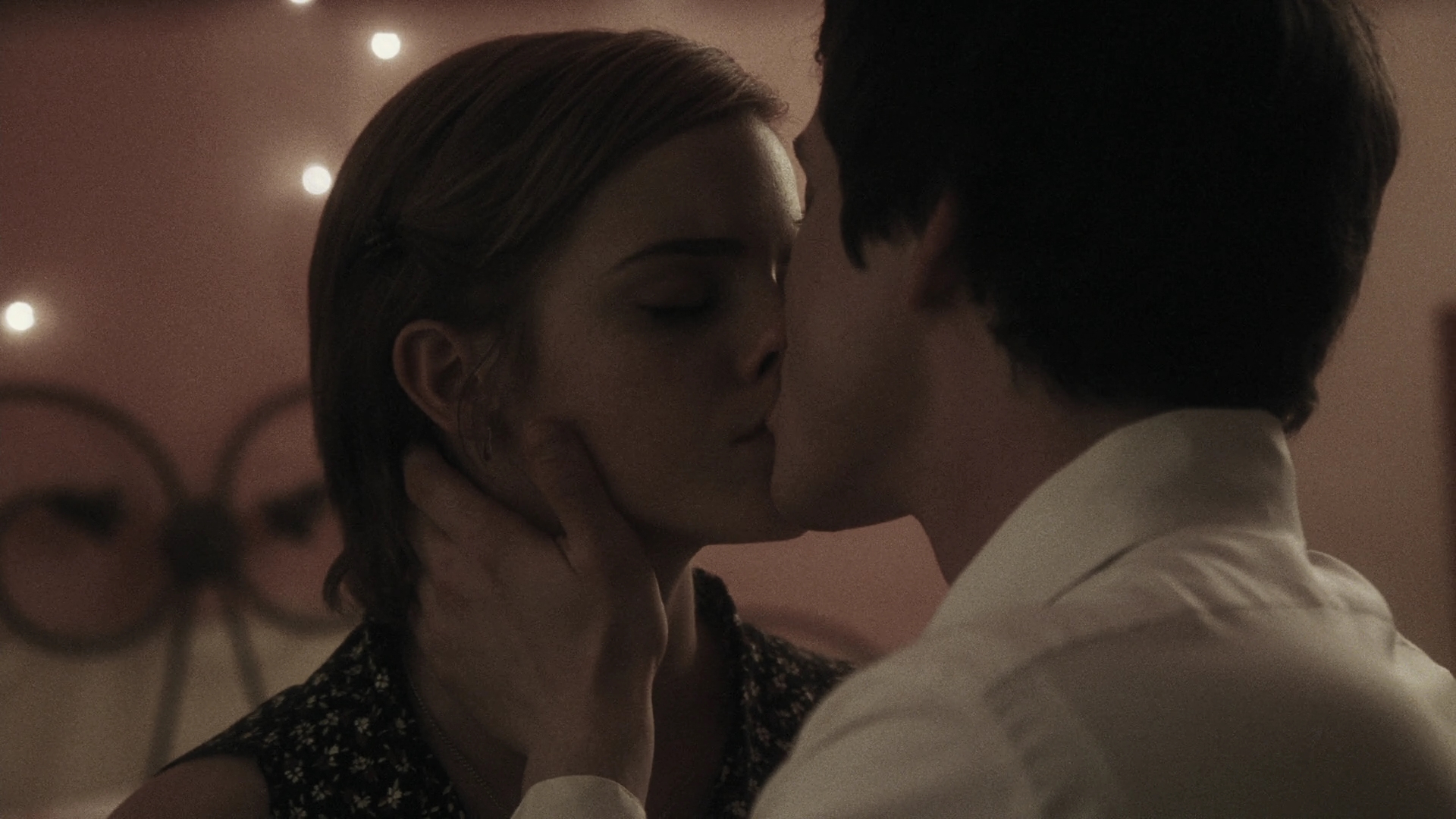 EmmaWatonFan-dot-nl_ThePerksOfBeingAWallflower5028.jpg EmmaWatonFan-dot-nl_ThePerksOfBeingAWallflower5028.jpg