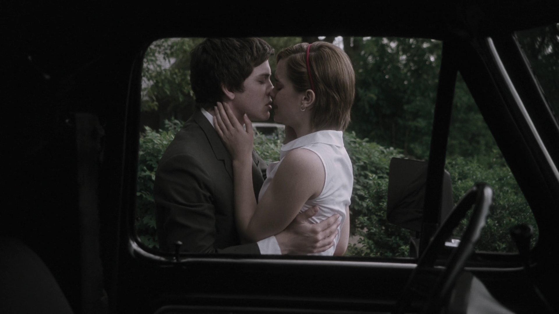 EmmaWatonFan-dot-nl_ThePerksOfBeingAWallflower5099.jpg