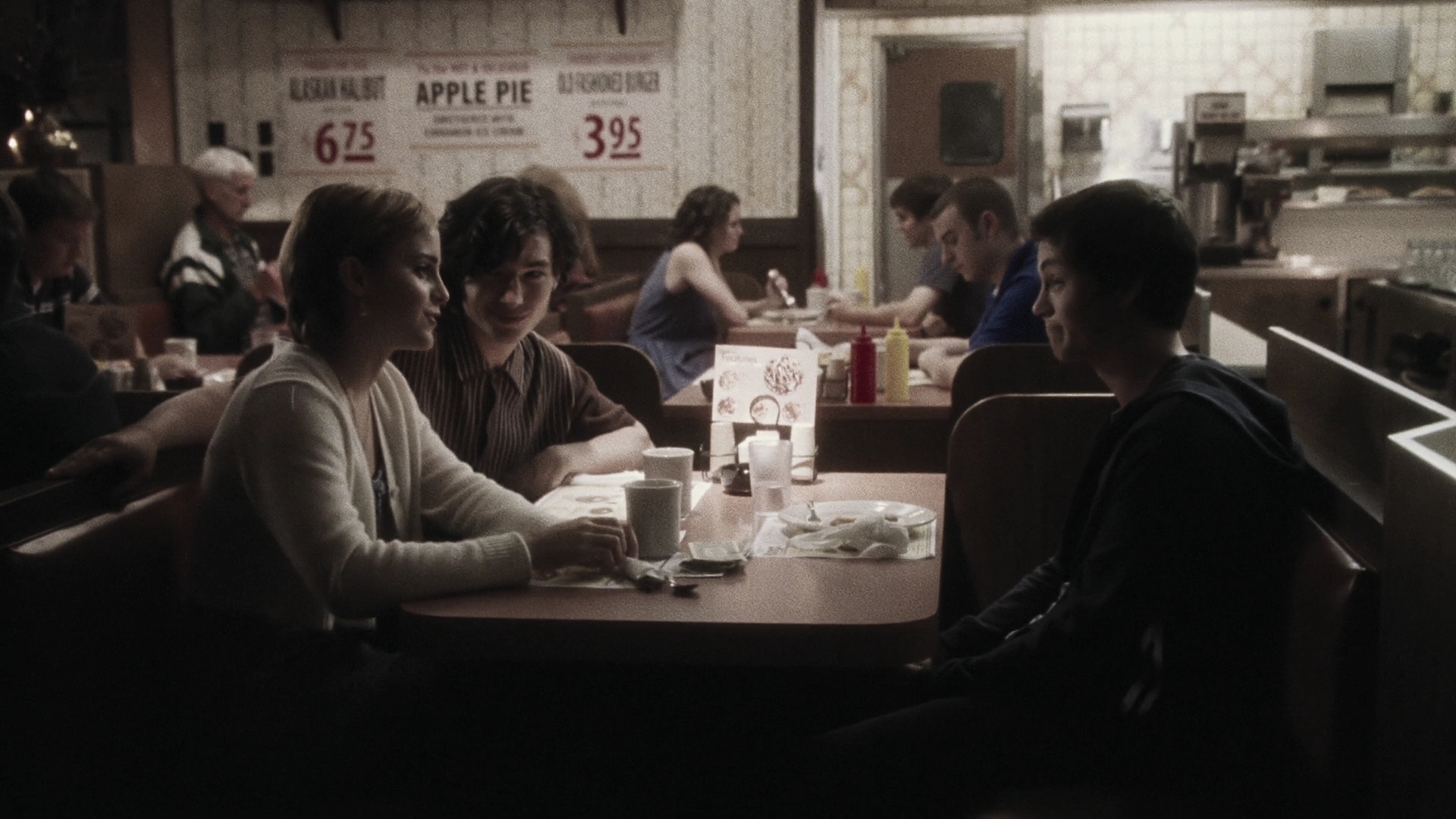 EmmaWatonFan-dot-nl_ThePerksOfBeingAWallflower5578.jpg