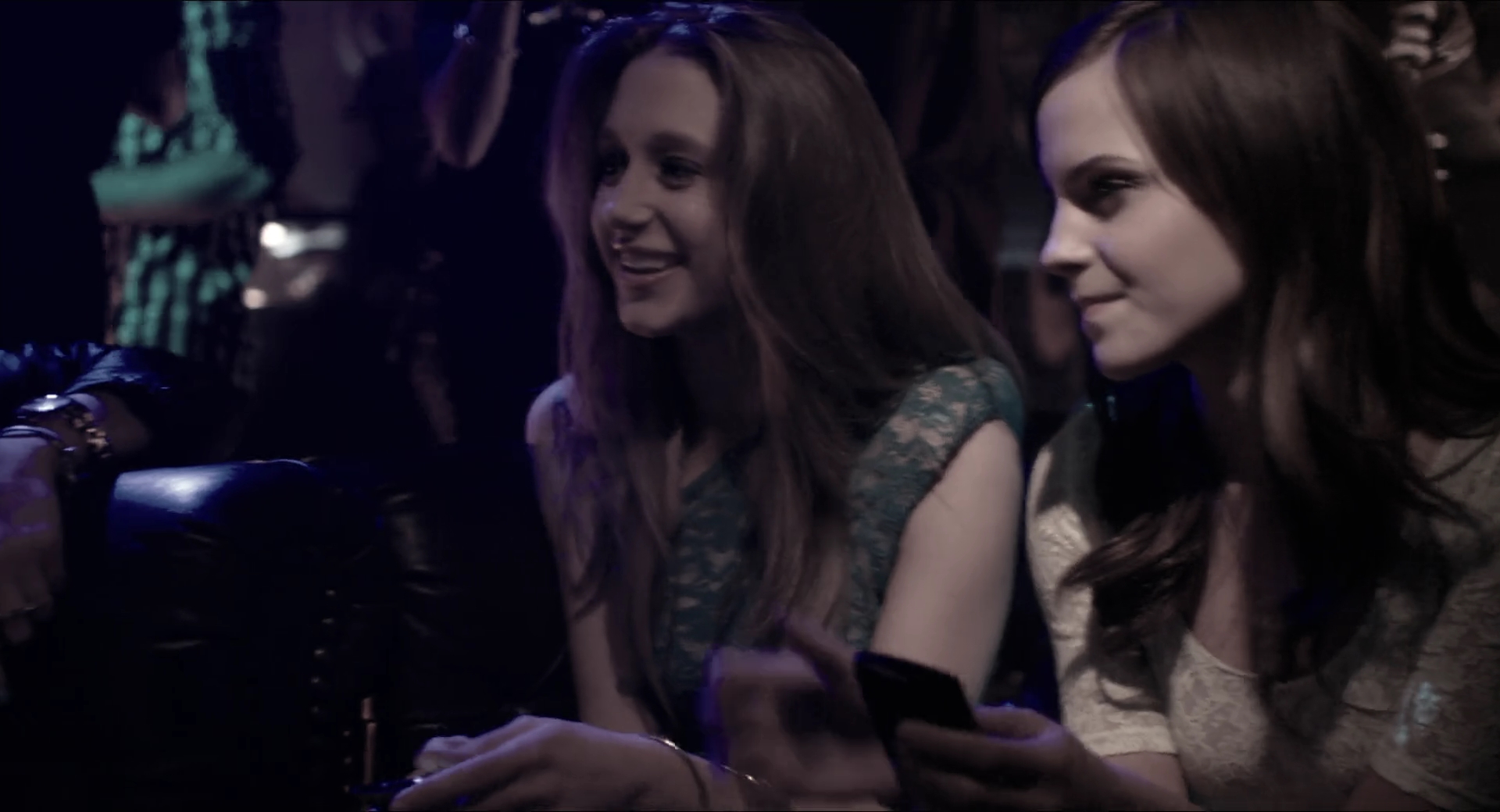 EmmaWatsonFan-dot-nl_TheBligRing1059.jpg