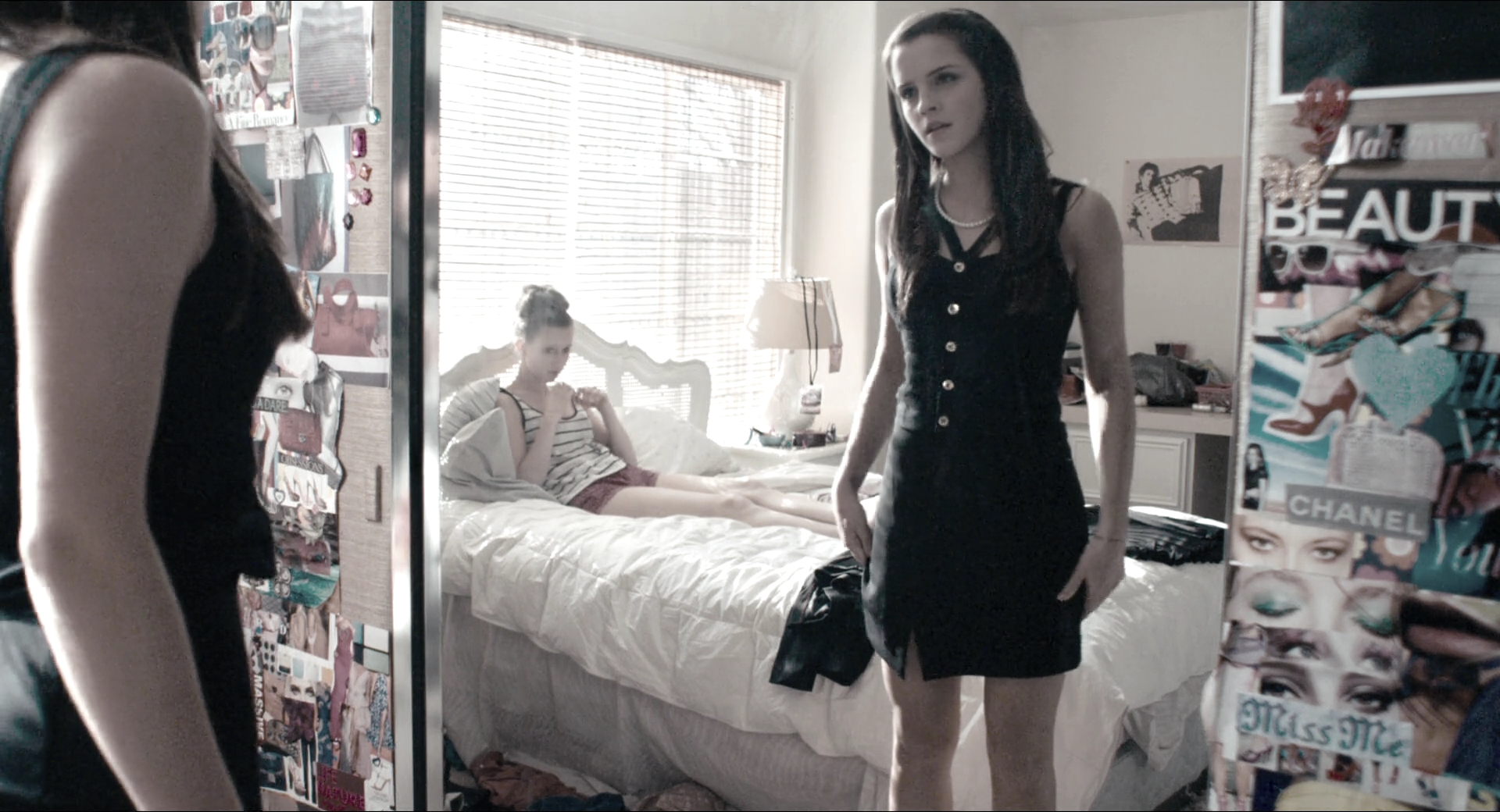 EmmaWatsonFan-dot-nl_TheBligRing4409.jpg
