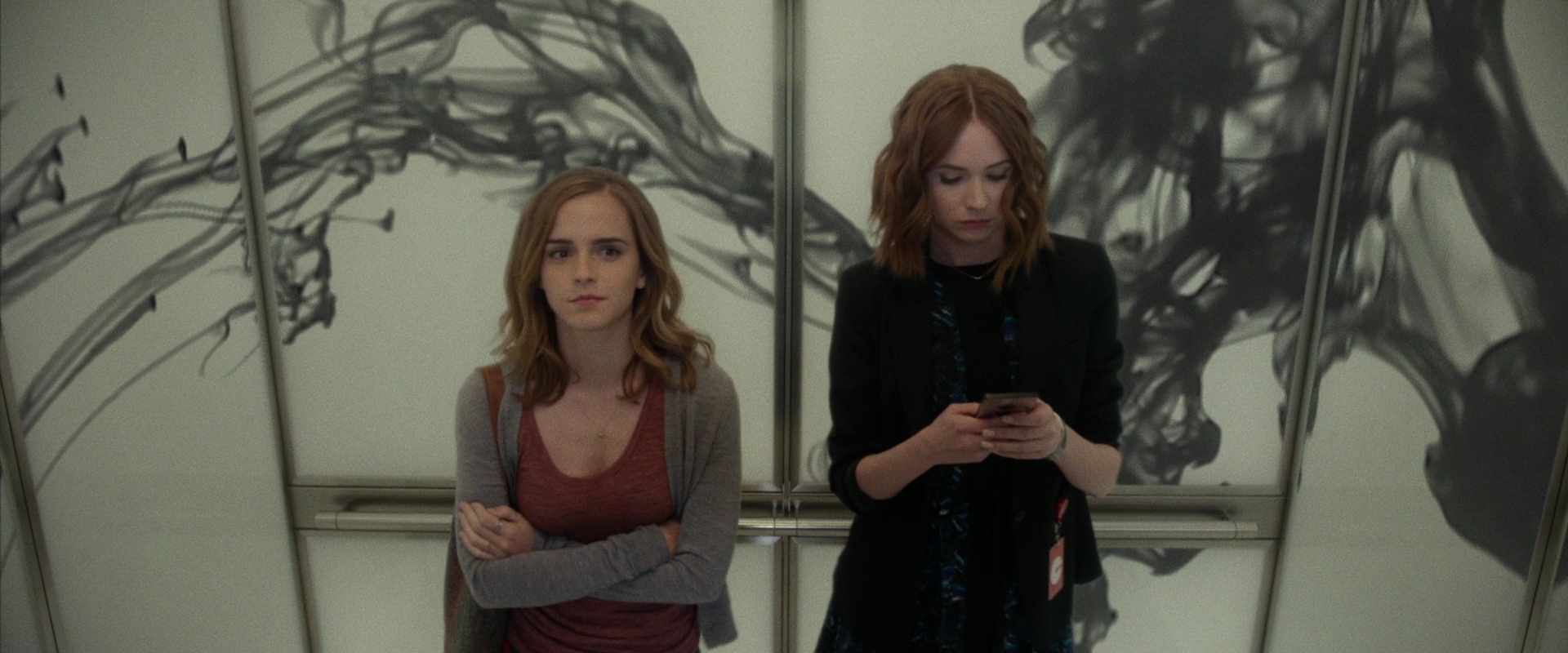 EmmaWatsonFan-dot-nl_TheCircle0522.jpg