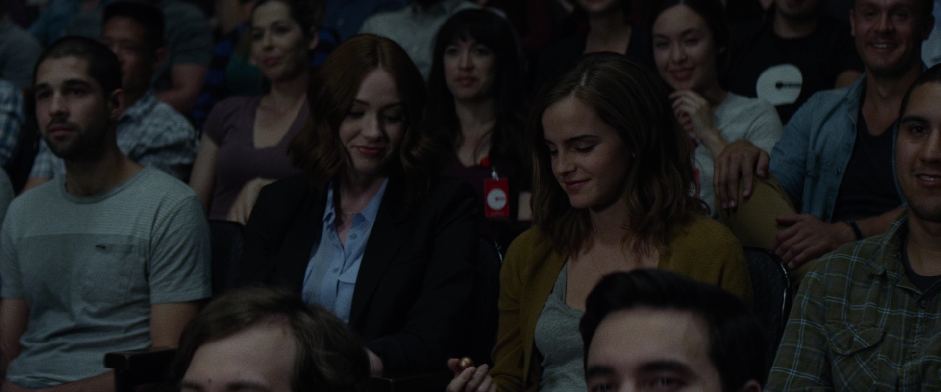 EmmaWatsonFan-dot-nl_TheCircle0988.jpg
