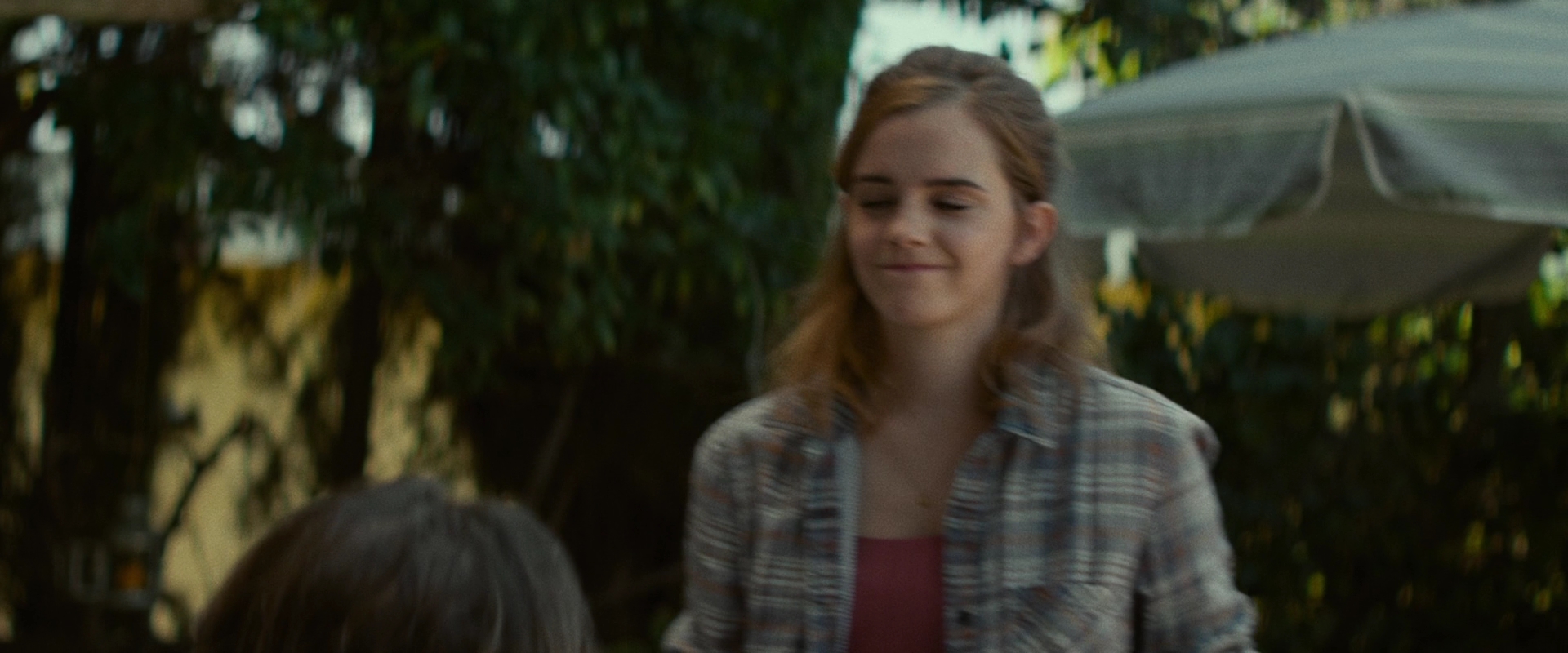 EmmaWatsonFan-dot-nl_TheCircle1423.jpg