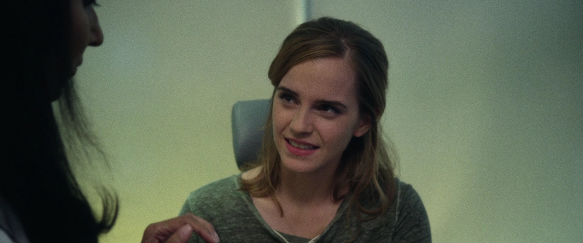 EmmaWatsonFan-dot-nl_TheCircle2041.jpg