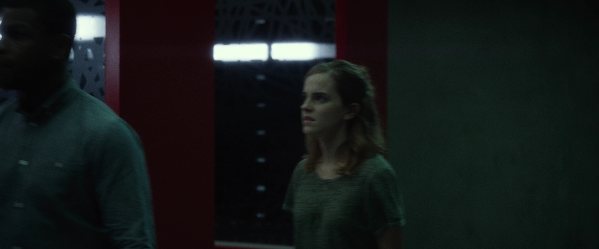 EmmaWatsonFan-dot-nl_TheCircle2497.jpg