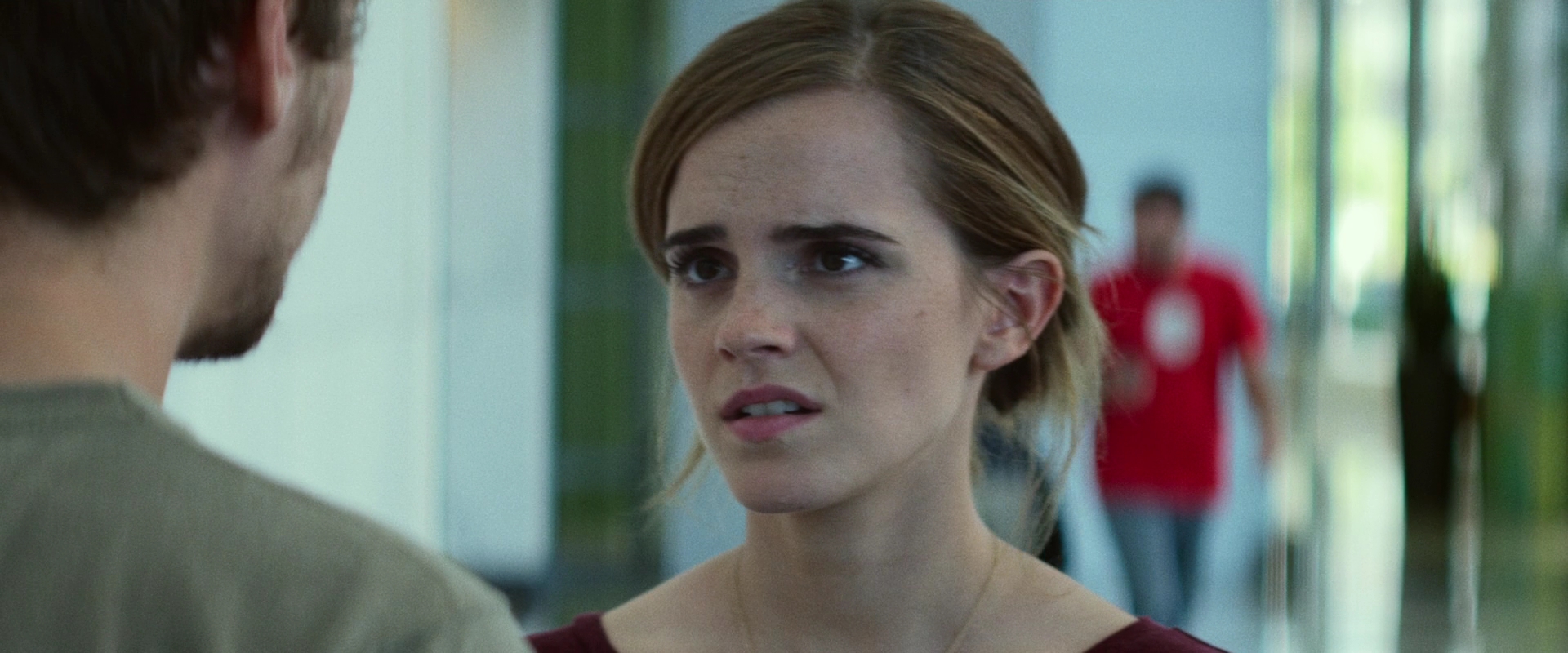 EmmaWatsonFan-dot-nl_TheCircle2720.jpg