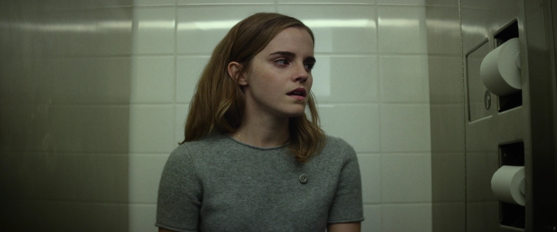 EmmaWatsonFan-dot-nl_TheCircle3759.jpg