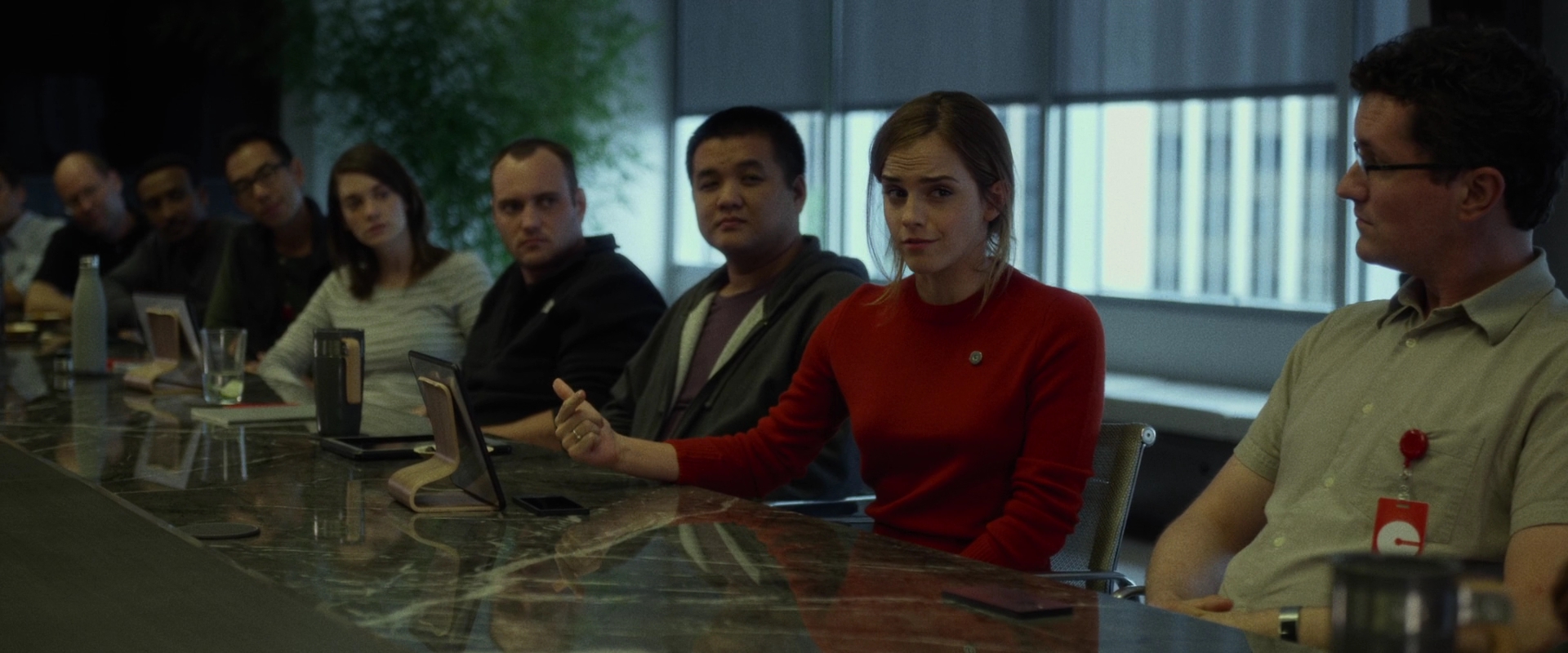 EmmaWatsonFan-dot-nl_TheCircle4019.jpg