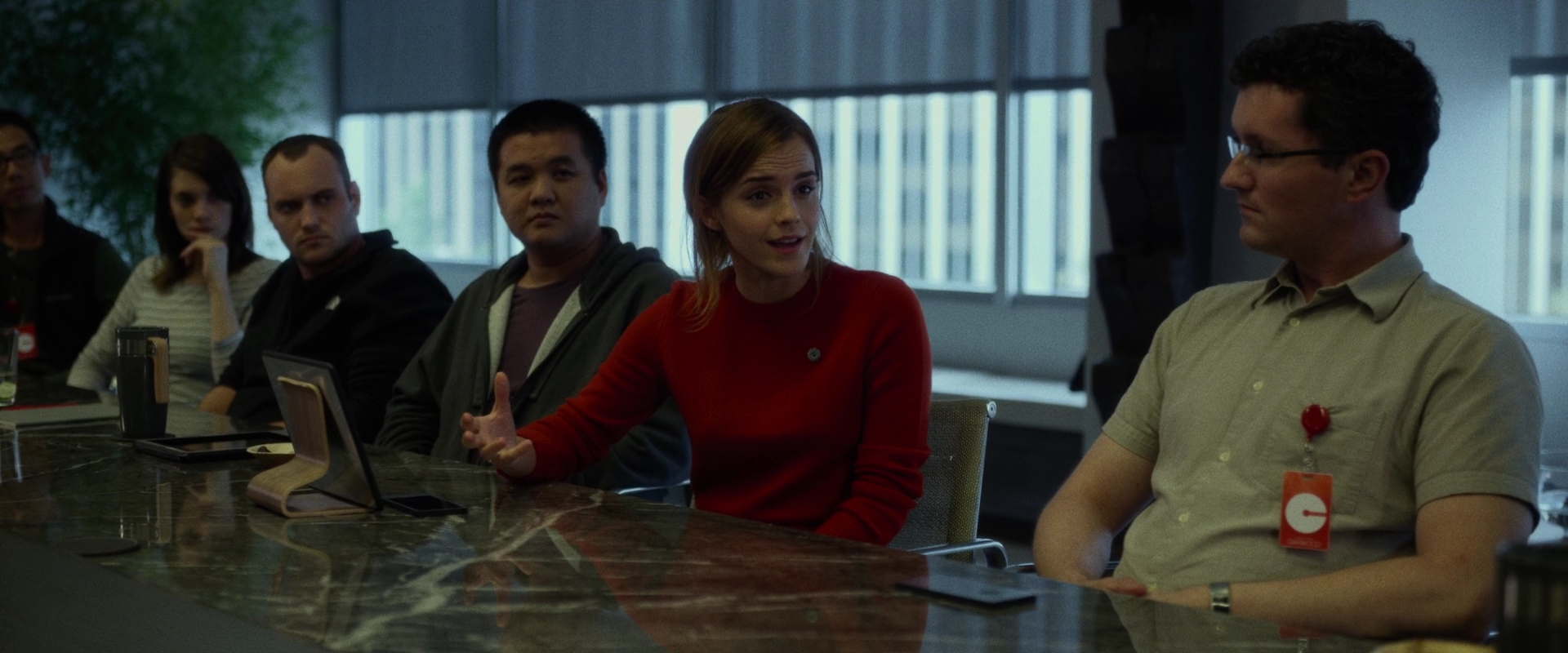 EmmaWatsonFan-dot-nl_TheCircle4056.jpg
