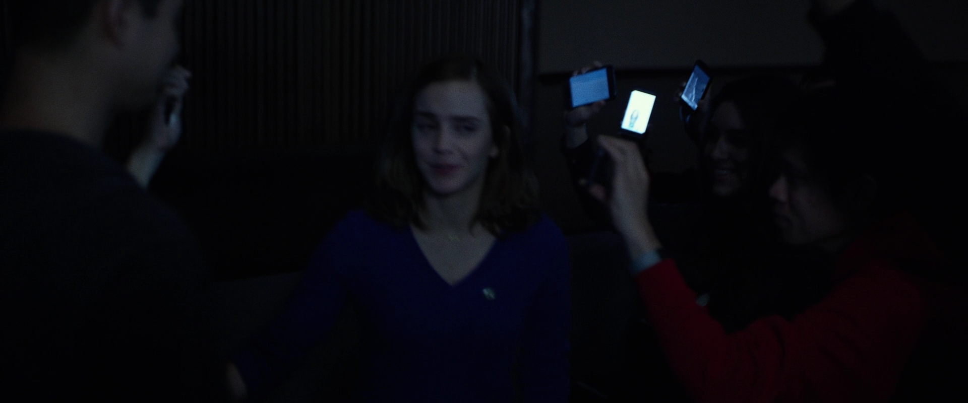 EmmaWatsonFan-dot-nl_TheCircle5826.jpg