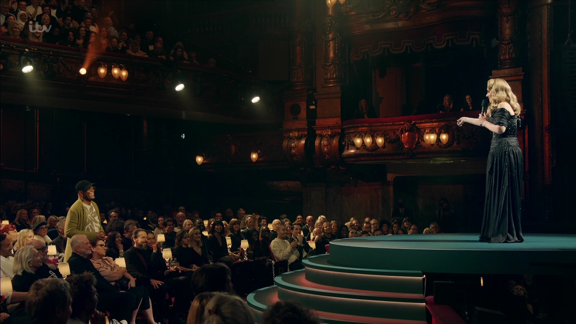 EmmaWatsonFan-dot-nl_AnAudiencewithAdele0829.jpg EmmaWatsonFan-dot-nl_AnAudiencewithAdele0829.jpg