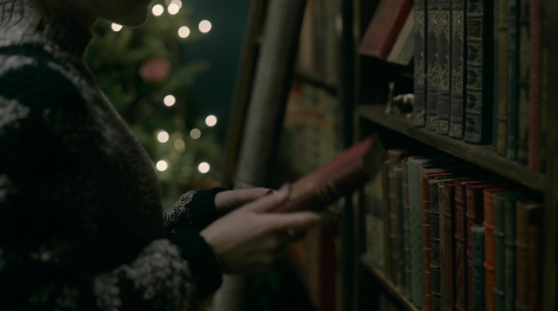 EmmaWatsonFan-dot-nl_HarryPotter-ReturnToHogwarts0022.jpg