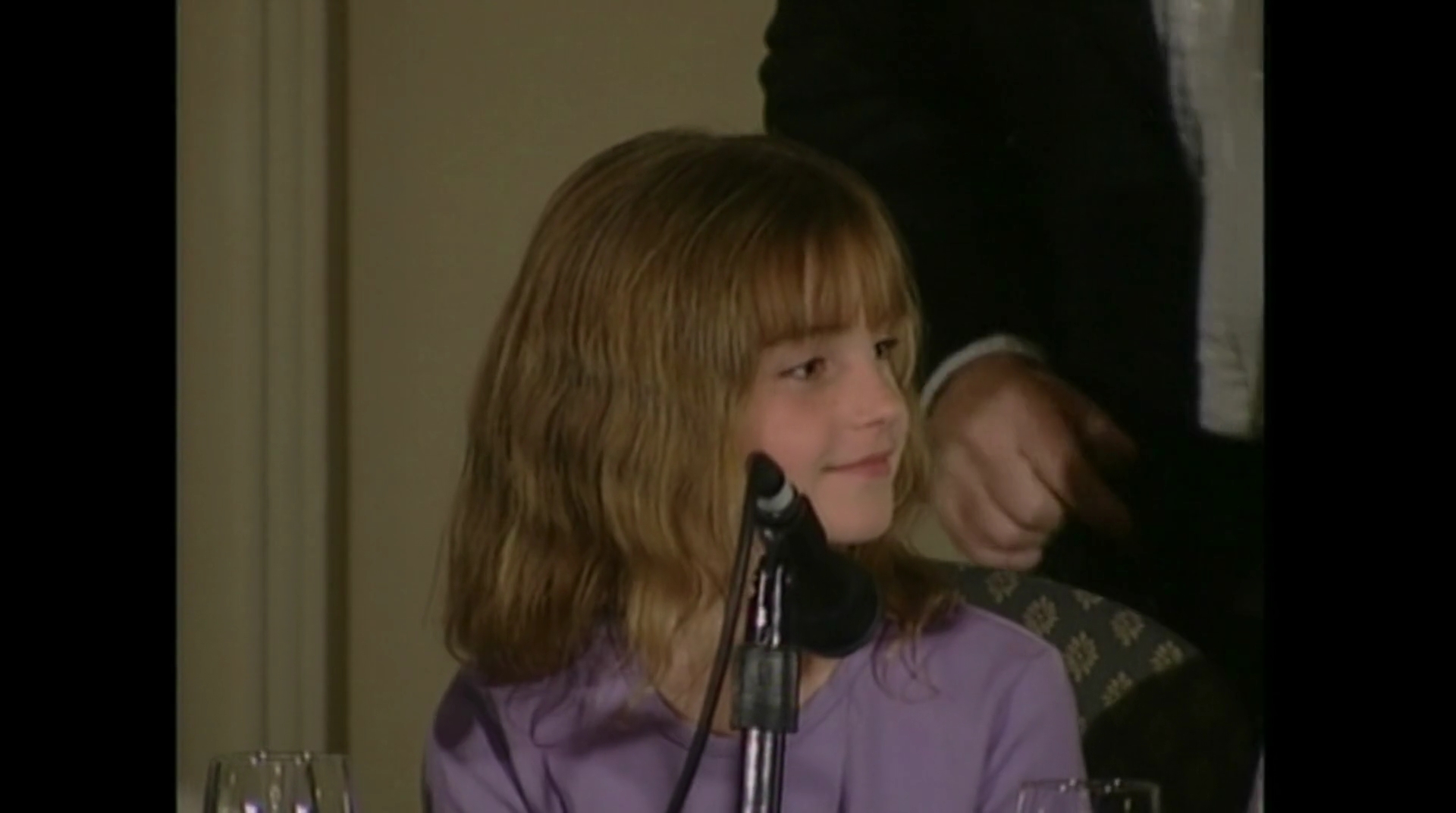 EmmaWatsonFan-dot-nl_HarryPotter-ReturnToHogwarts0724.jpg EmmaWatsonFan-dot-nl_HarryPotter-ReturnToHogwarts0724.jpg