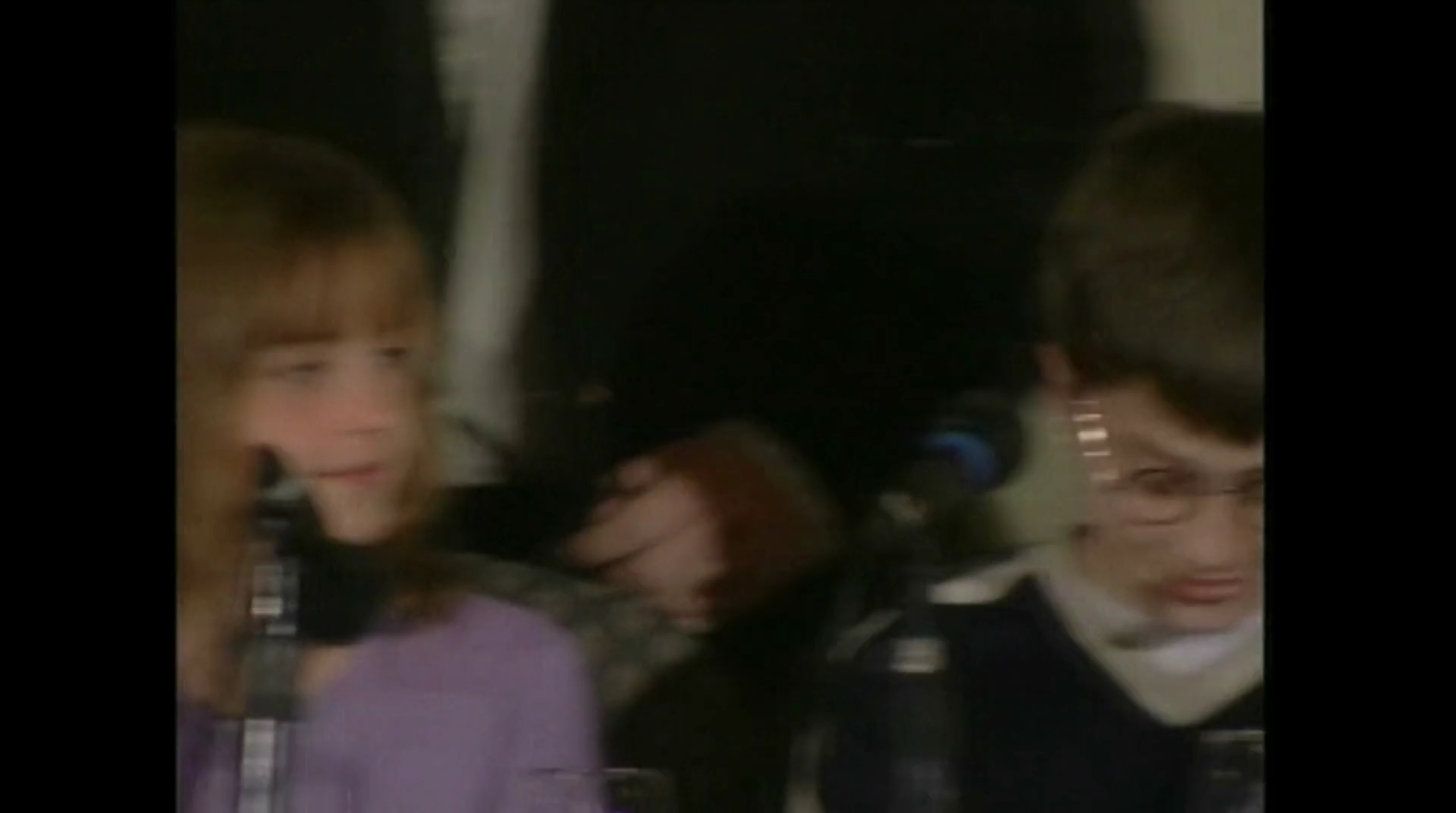 EmmaWatsonFan-dot-nl_HarryPotter-ReturnToHogwarts0725.jpg EmmaWatsonFan-dot-nl_HarryPotter-ReturnToHogwarts0725.jpg