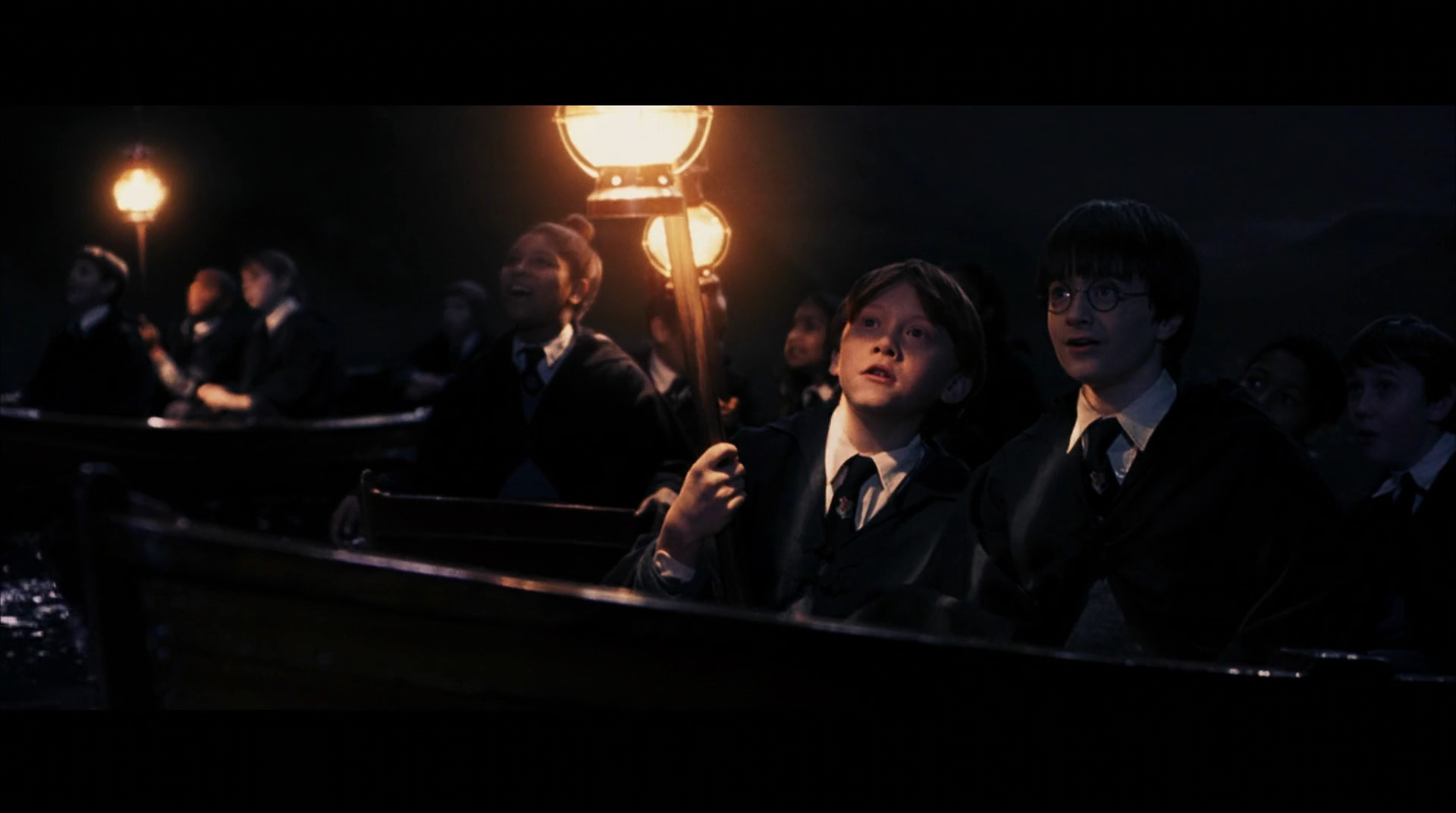 EmmaWatsonFan-dot-nl_HarryPotter-ReturnToHogwarts0792.jpg