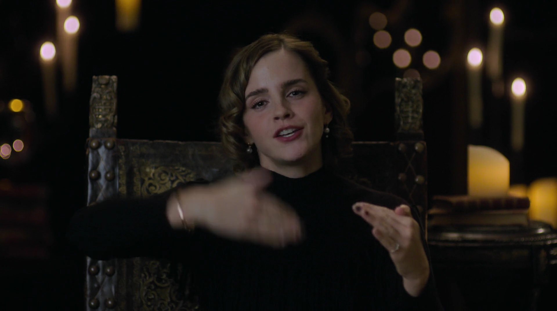 EmmaWatsonFan-dot-nl_HarryPotter-ReturnToHogwarts0884.jpg