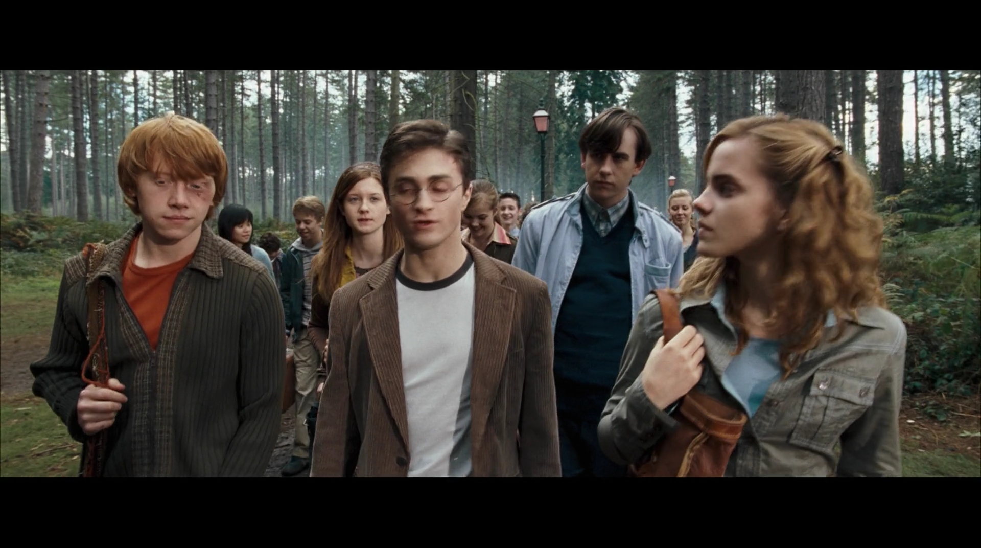 EmmaWatsonFan-dot-nl_HarryPotter-ReturnToHogwarts3852.jpg EmmaWatsonFan-dot-nl_HarryPotter-ReturnToHogwarts3852.jpg