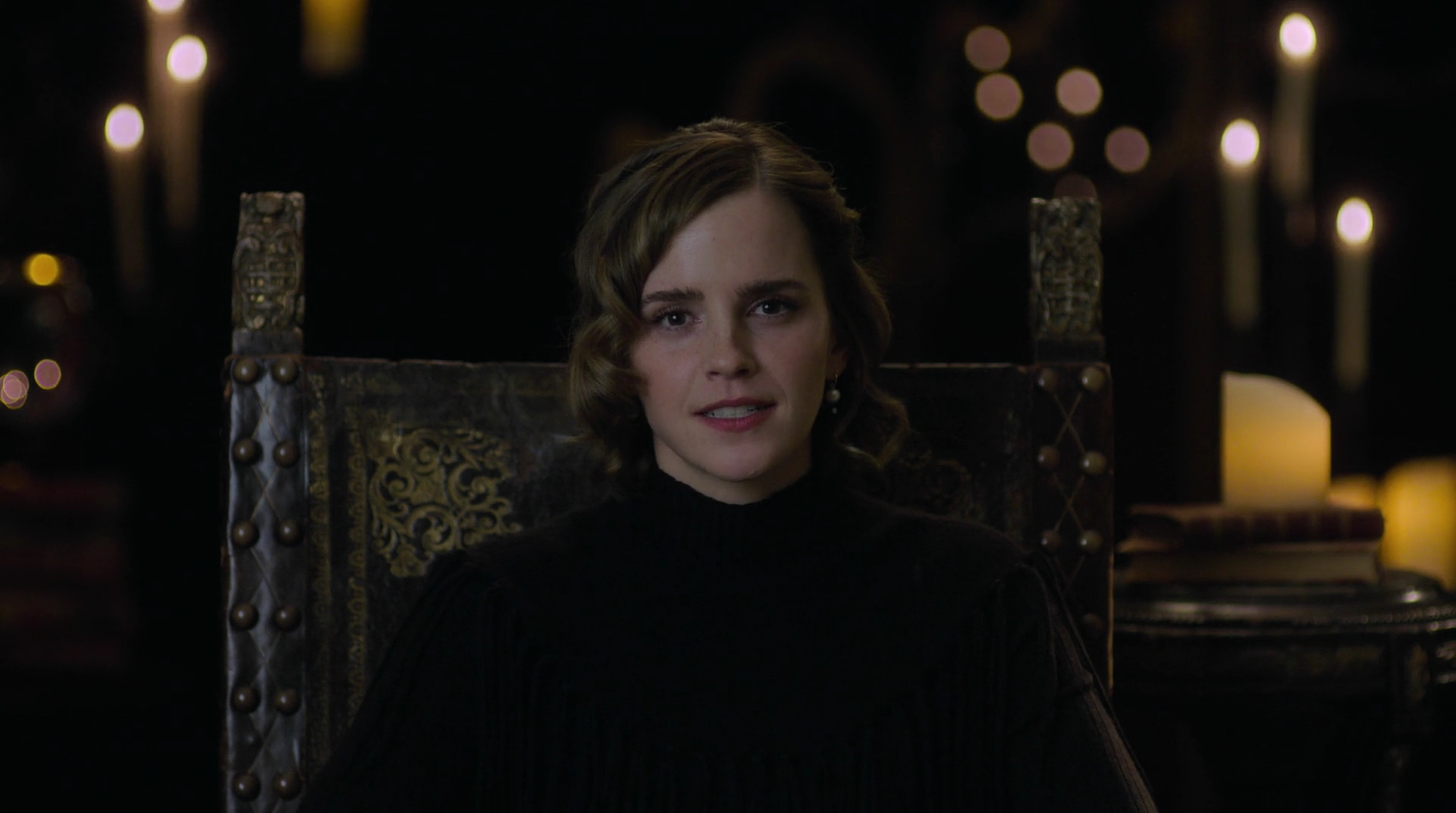 EmmaWatsonFan-dot-nl_HarryPotter-ReturnToHogwarts4542.jpg
