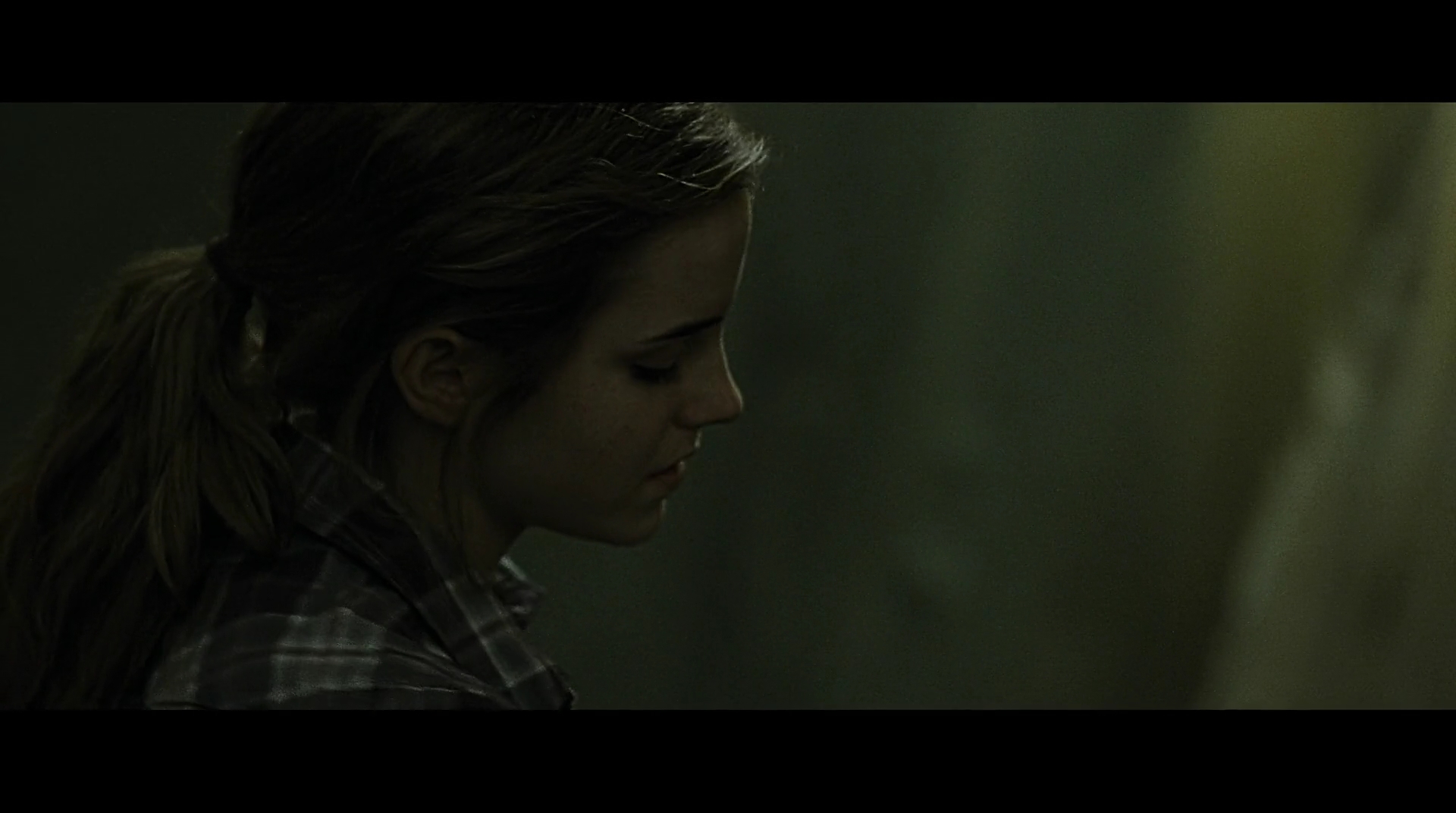 EmmaWatsonFan-dot-nl_HarryPotter-ReturnToHogwarts4986.jpg