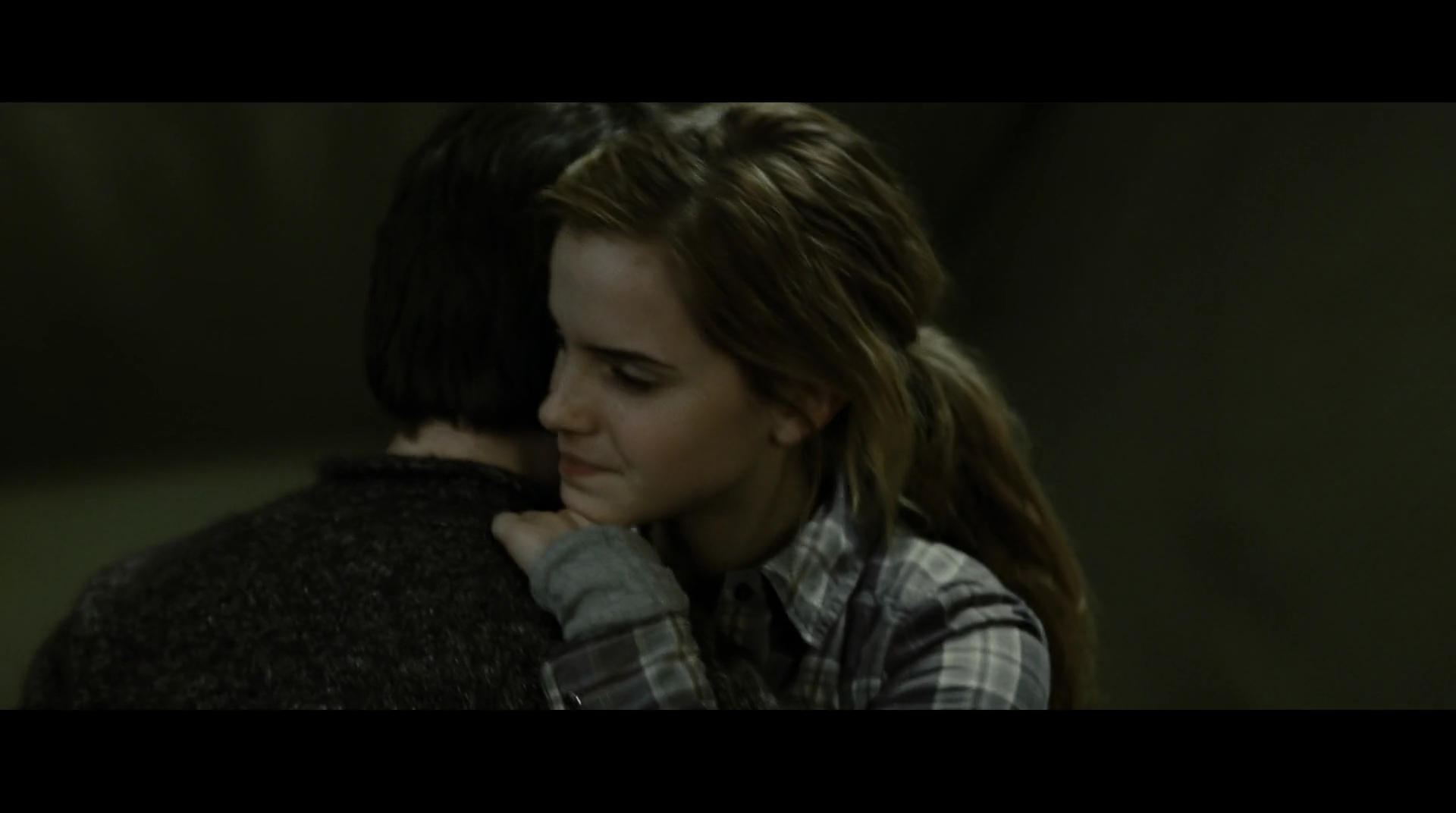 EmmaWatsonFan-dot-nl_HarryPotter-ReturnToHogwarts5002.jpg