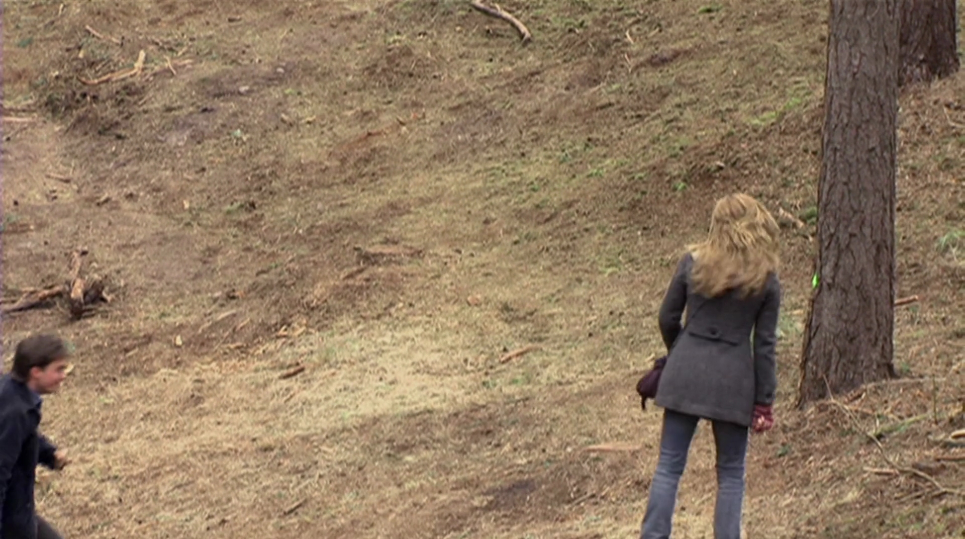 EmmaWatsonFan-dot-nl_HarryPotter-ReturnToHogwarts5039.jpg