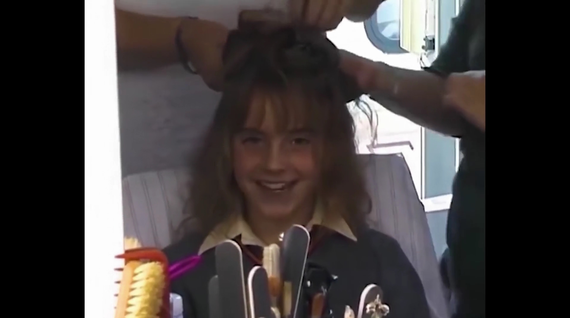 EmmaWatsonFan-dot-nl_HarryPotter-ReturnToHogwarts5563.jpg