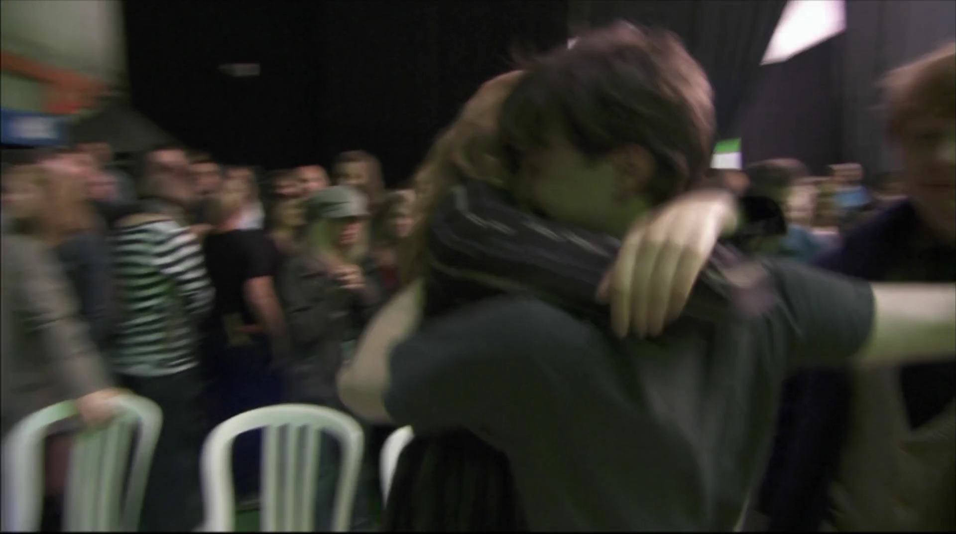 EmmaWatsonFan-dot-nl_HarryPotter-ReturnToHogwarts5747.jpg
