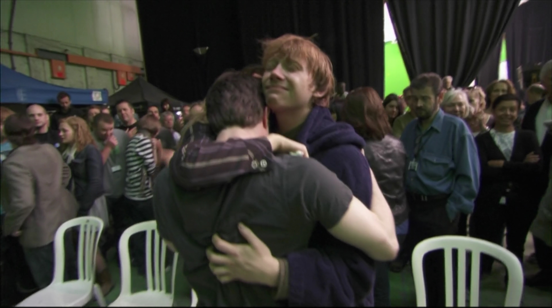EmmaWatsonFan-dot-nl_HarryPotter-ReturnToHogwarts5751.jpg